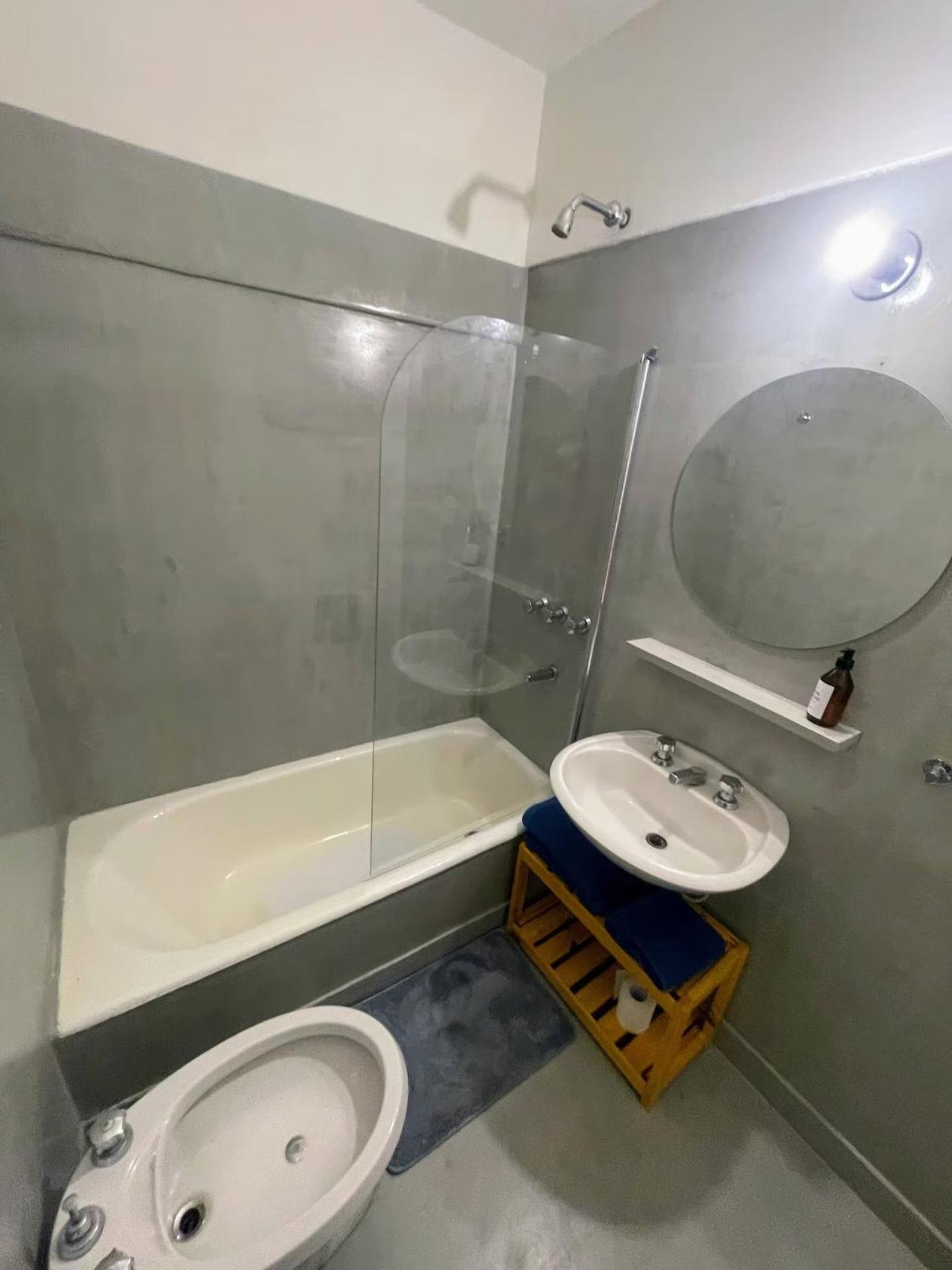 Departamento De 2 Ambientes En Almagro-abasto By Lamis *