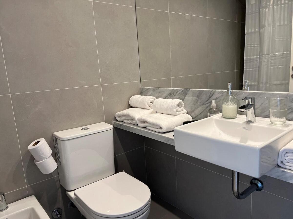 Apartamento Palermo, Luminoso, Cerca De La Rural Y Subte, Wifi, 4b *