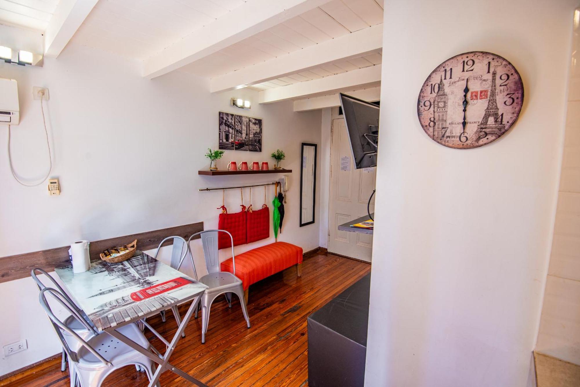 Apartamento Duplex En Centro Històrico Y Turìstico Sobre Av. De Mayo