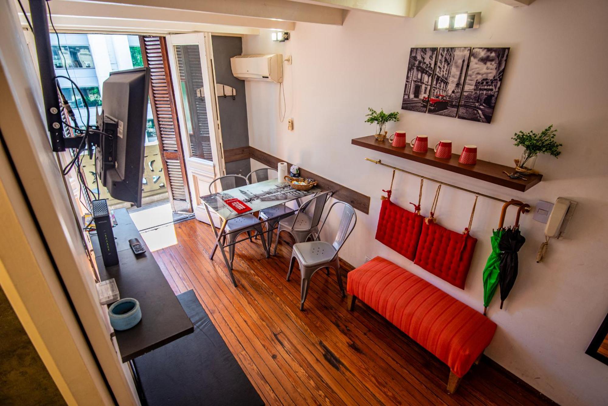 Apartamento Duplex En Centro Històrico Y Turìstico Sobre Av. De Mayo *