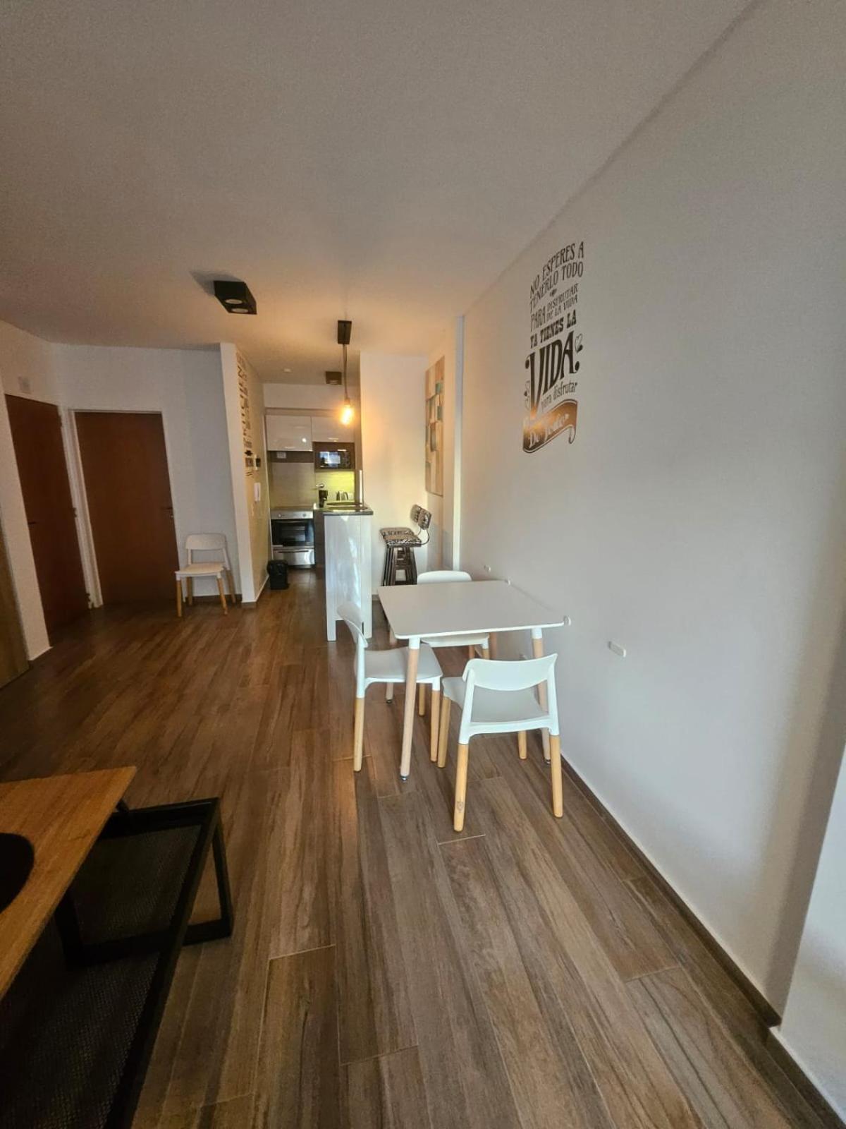 Amplio Y Hermoso Departamento En Buenos Aires