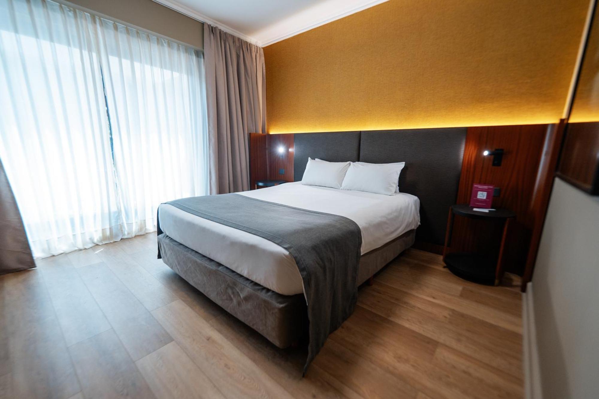 Hotel Amérian Park 4*