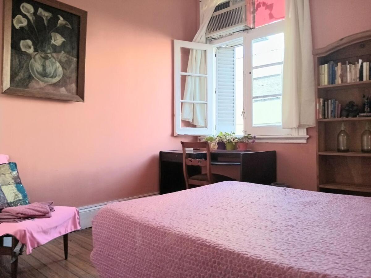 Residencia Sarandi, Grades Cuartos Privados En Habitación en casa particular Ciudad Autónoma de Buenos Aires