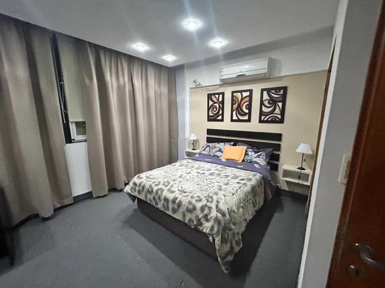 Parana 4 Apartamento *
