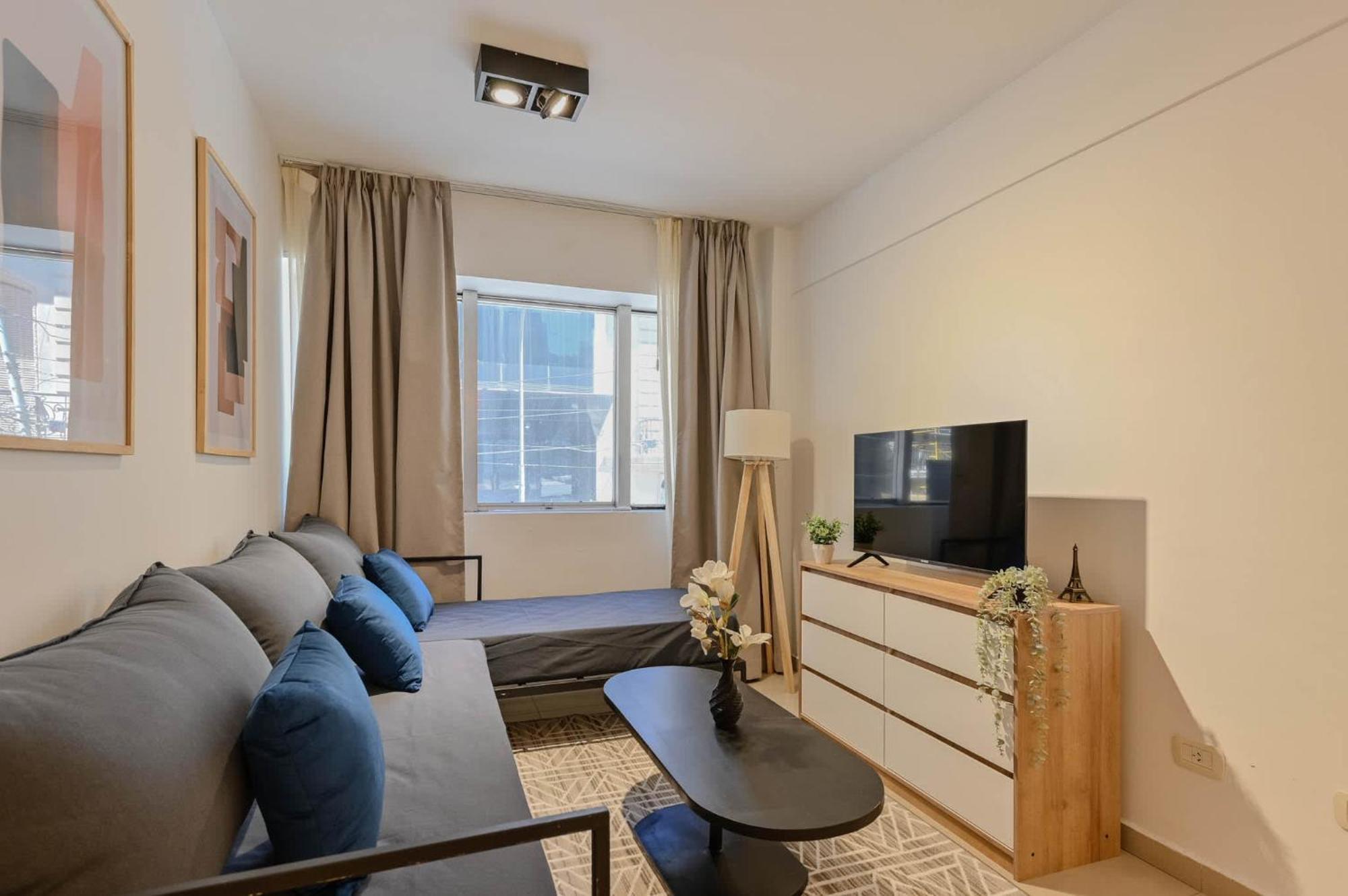 Mansion Mitre 'd' - 4 Pax Gym & Jacuzzi Apartamento