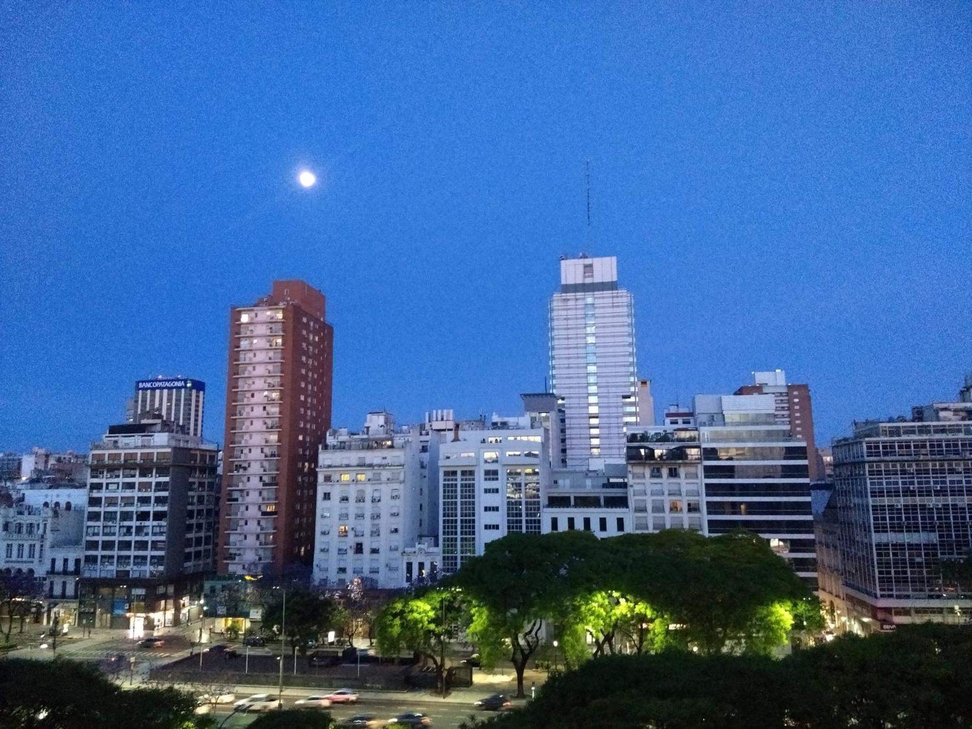 En 9 De Julio Cerca Del Obelisco *