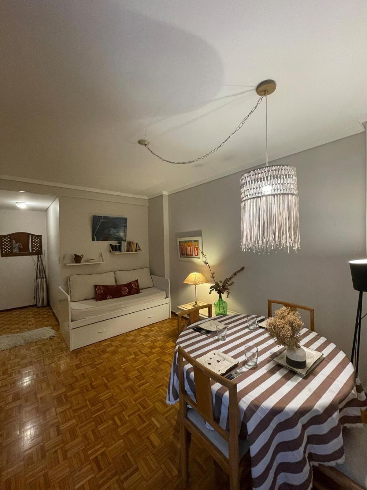 Apartamento Y Espacioso Departamento En Recoleta