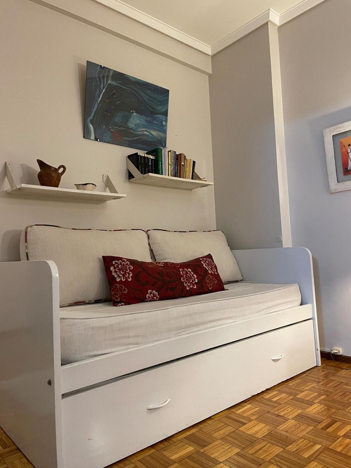 Y Espacioso Departamento En Recoleta Apartamento