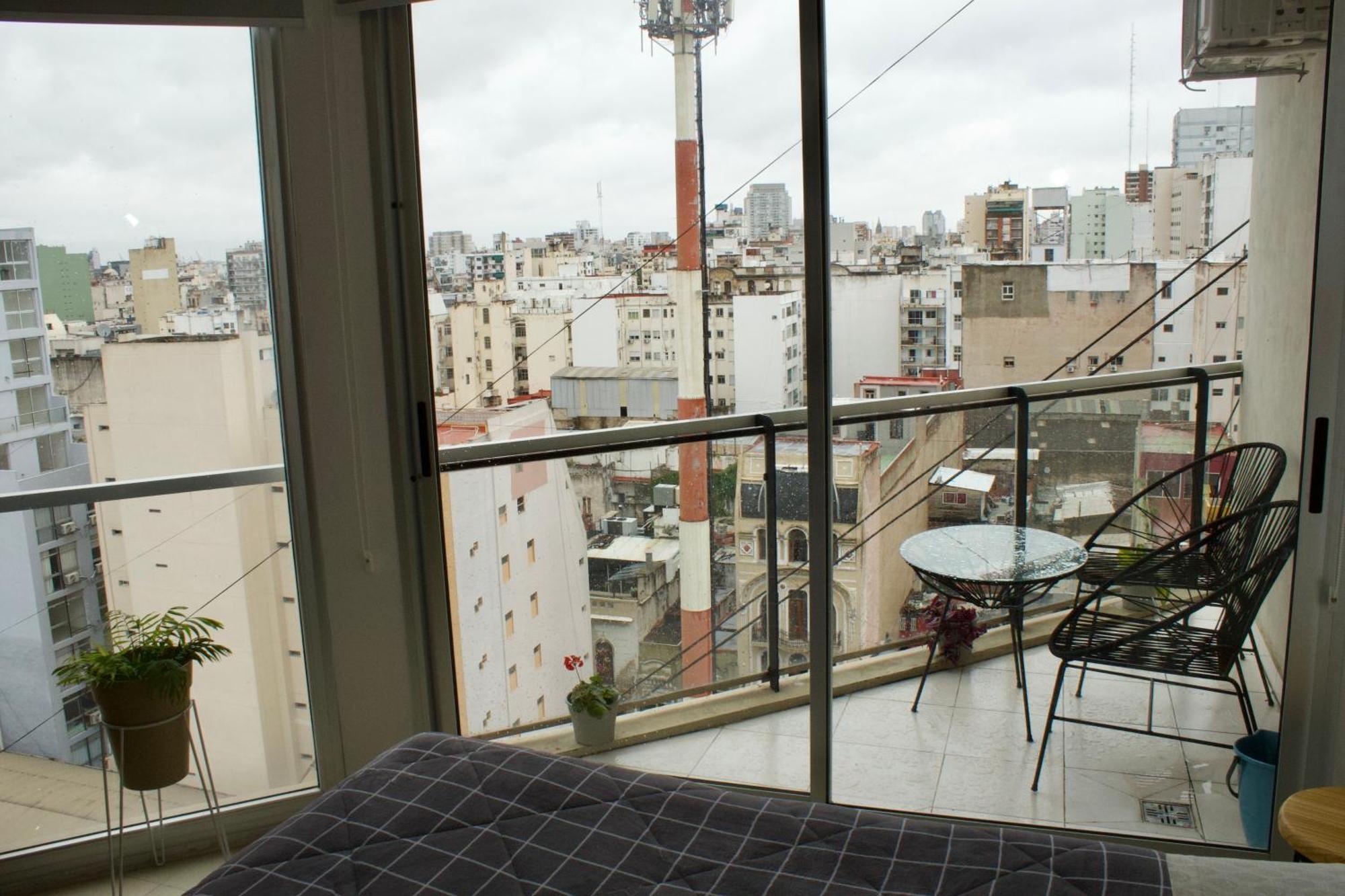 A Estrenar! En El Cwntro De Ba. Con Parilla Y Pileta Apartamento