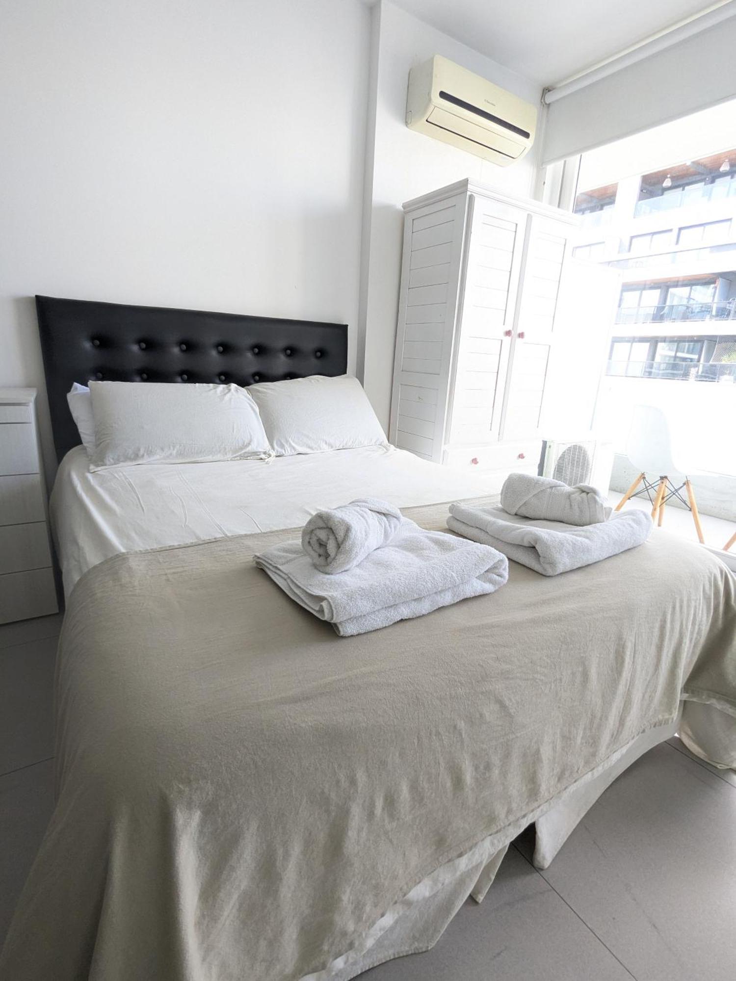 Luxury And Comfort Vizion Hollywood By Carpincho Re