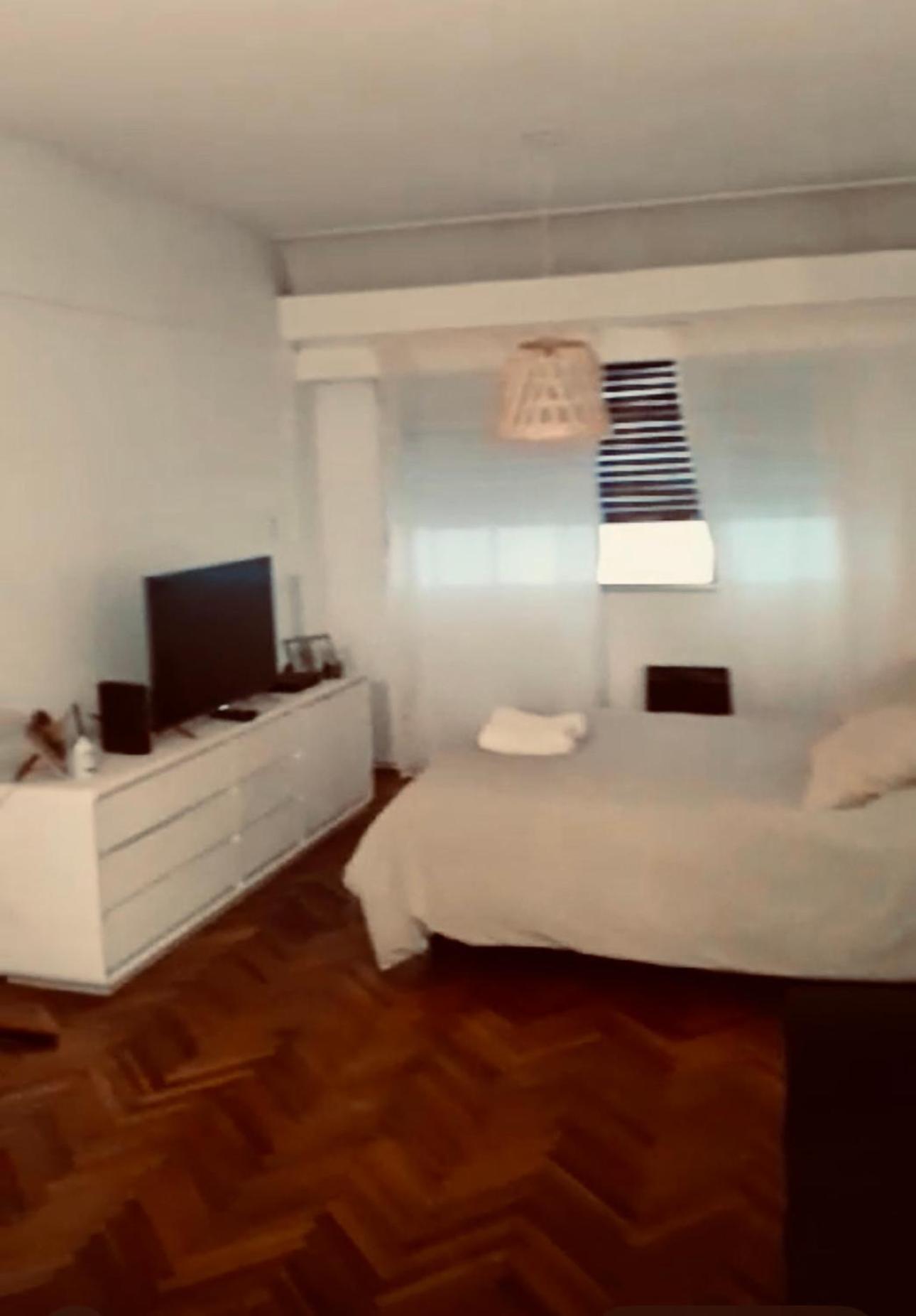 Avenida Cordoba 875 2 D Apartamento *