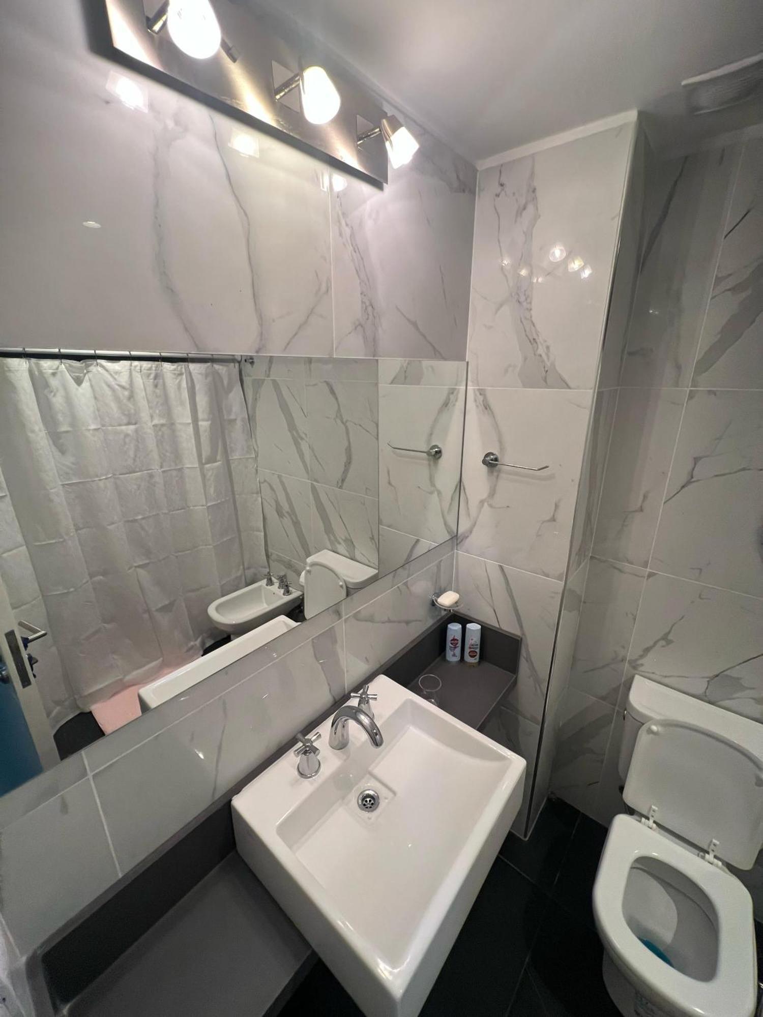 Departamento 2 Amb Super Equipado Hospital Italiamo 5 * Ciudad Autónoma de Buenos Aires