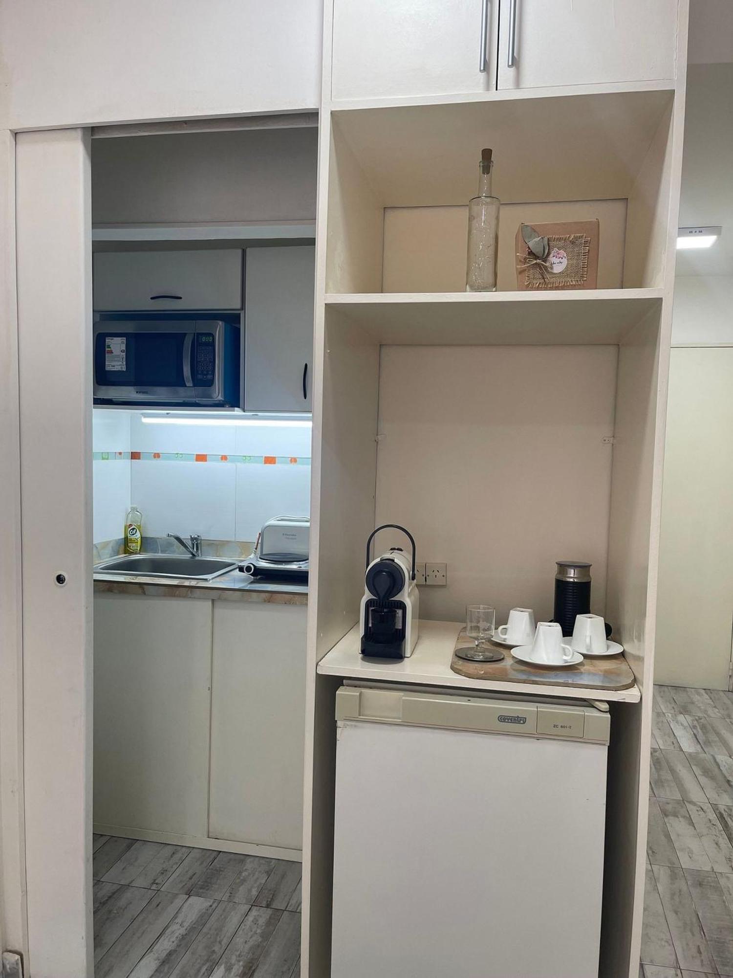Apartamento Iluminado Em Retiro Com Varanda - Perto Da Praca San Martin E Teatro Colon *