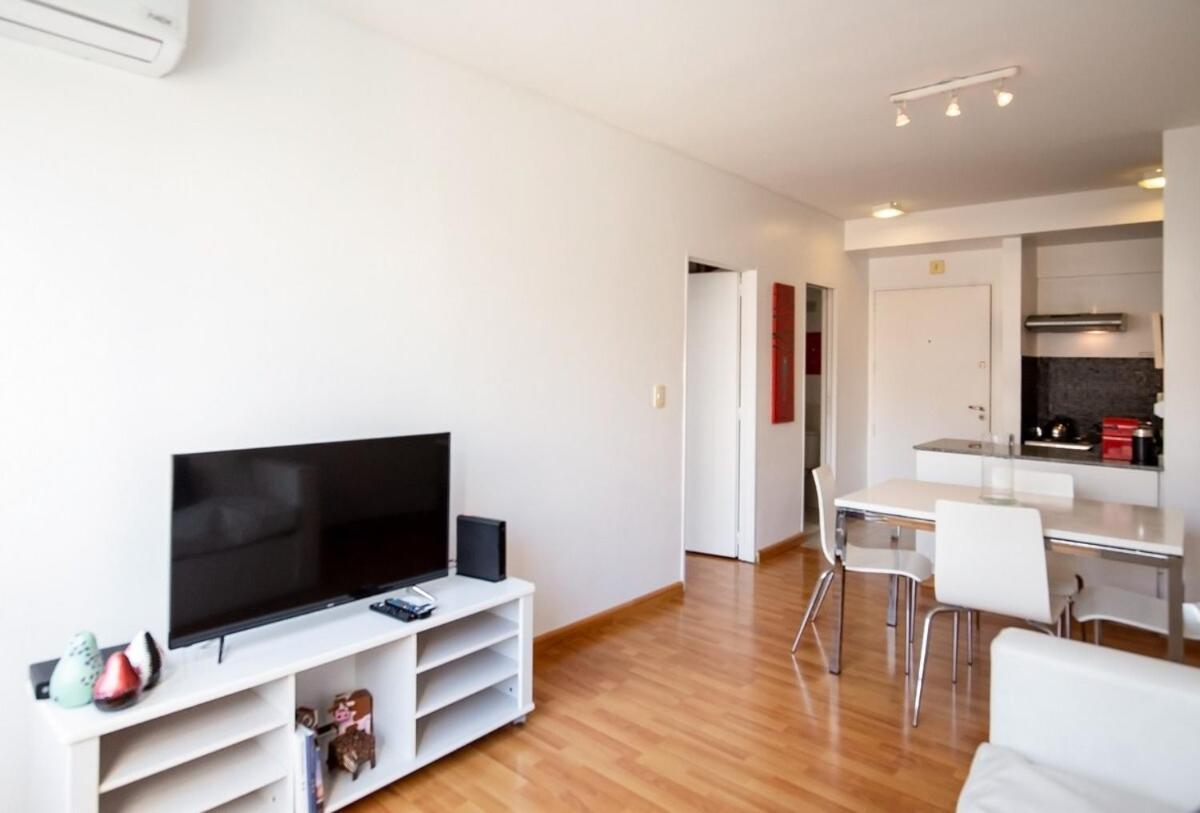 Luxury 1 Bedroom Canitas! Fast Wi-fi! Pool ! *