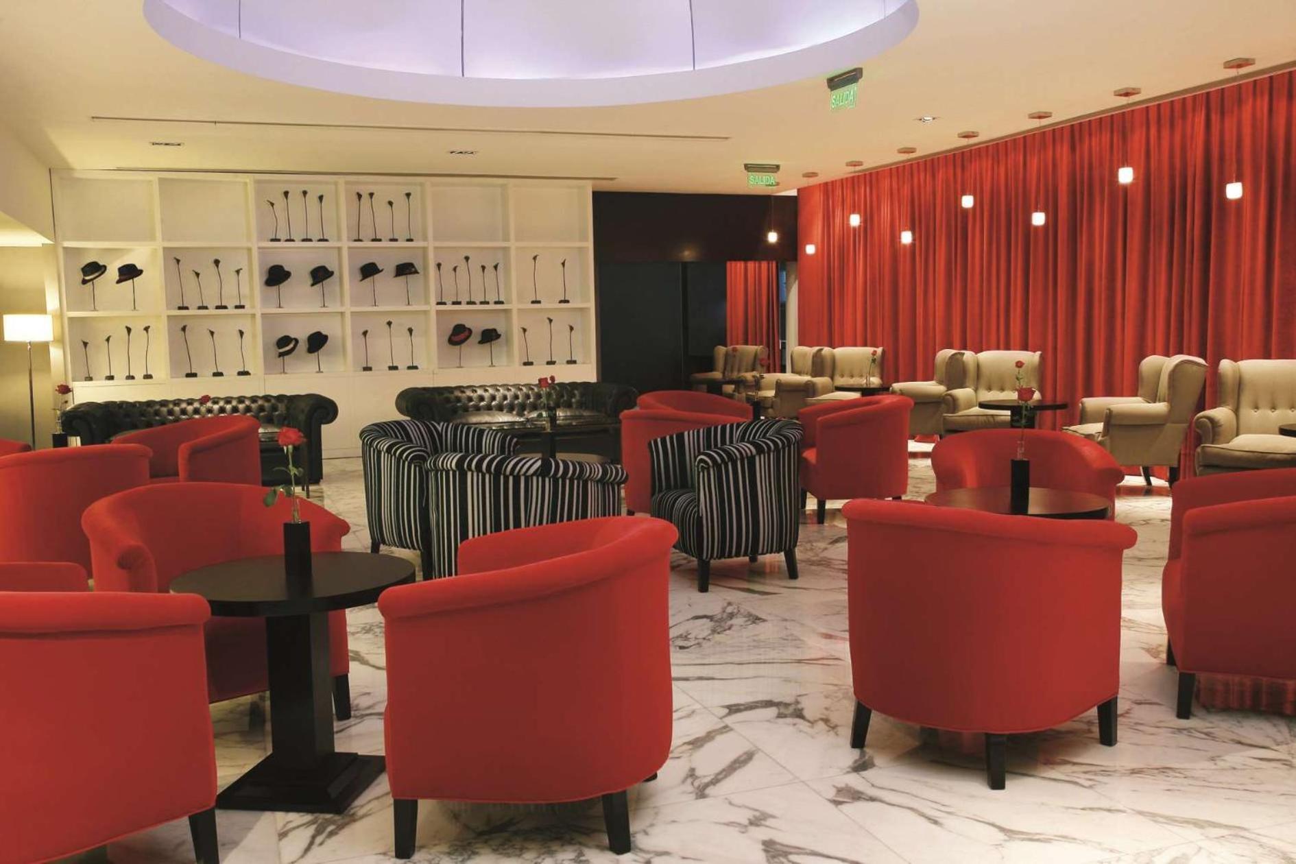 Nh Tango Hotel 4*