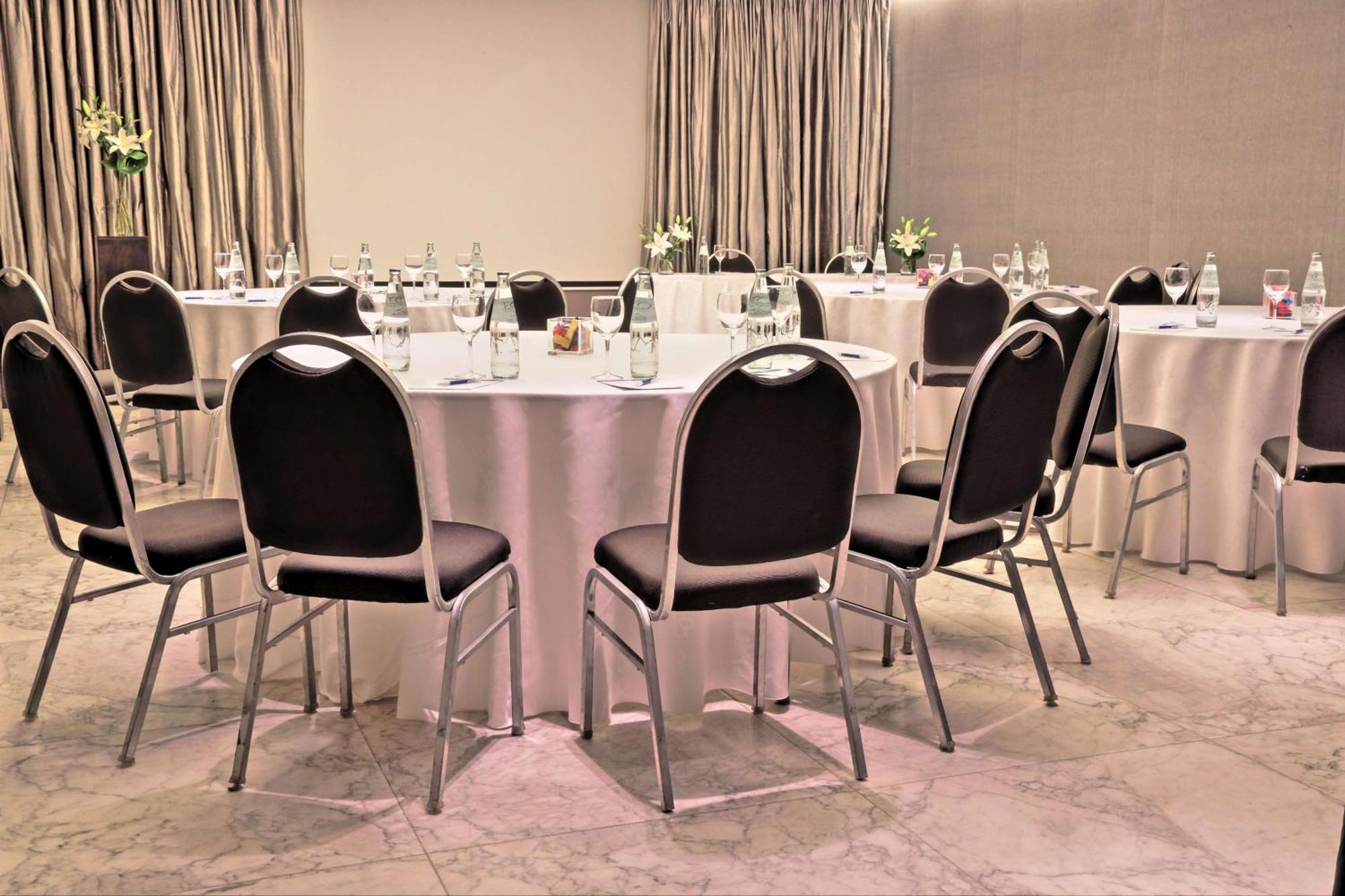 Hotel Nh Tango 4*