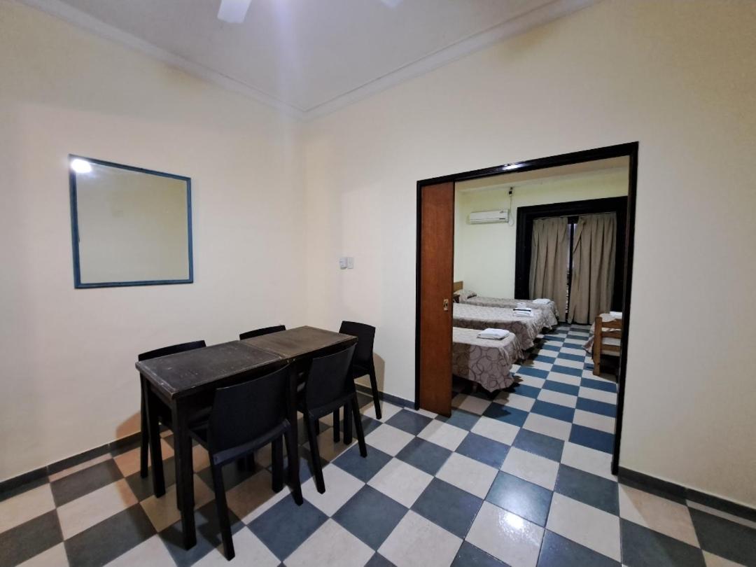 La Giralda Hotel *