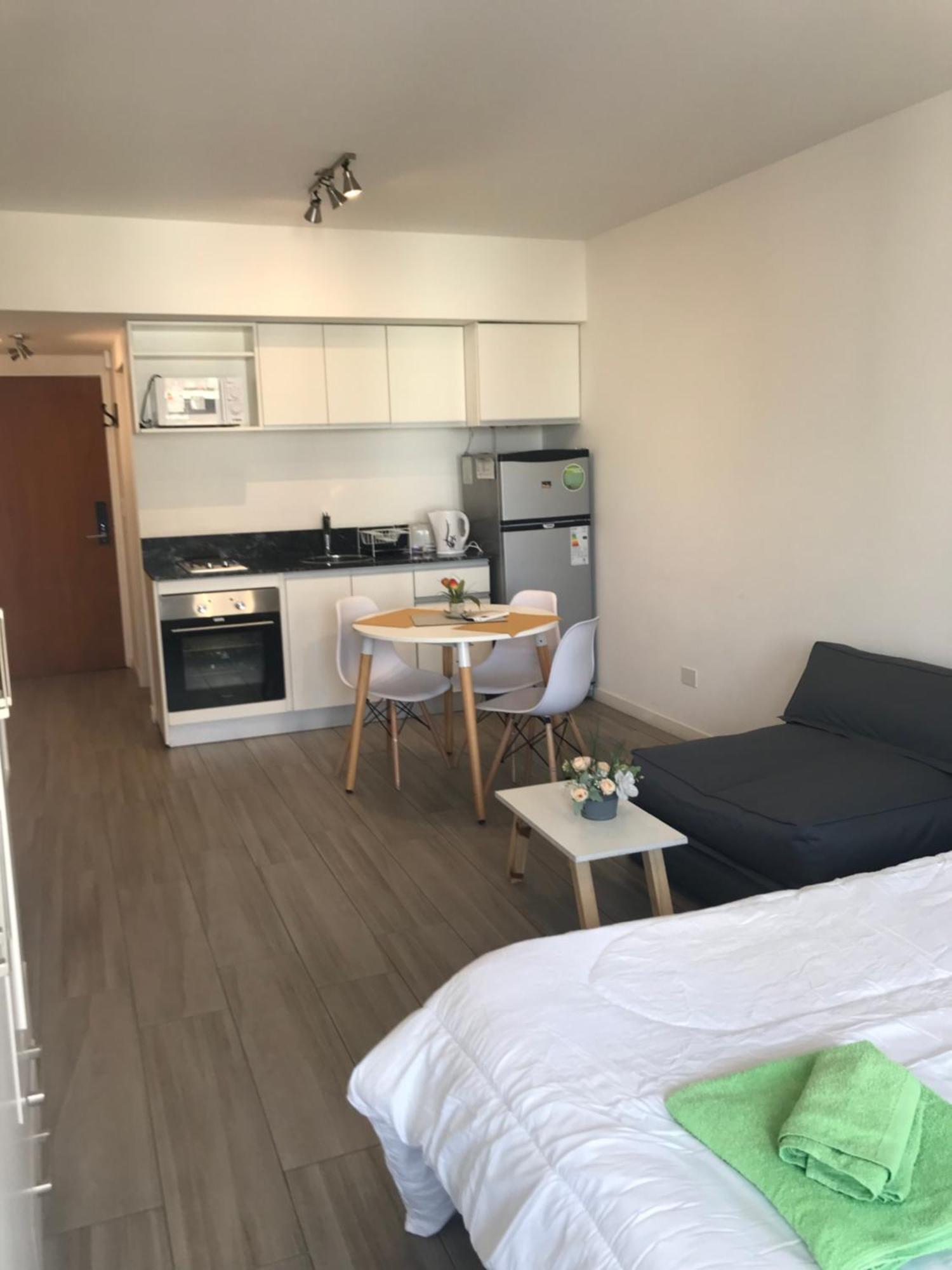 Apartamento Calido En El Corazon De Con Piscina En Verano *