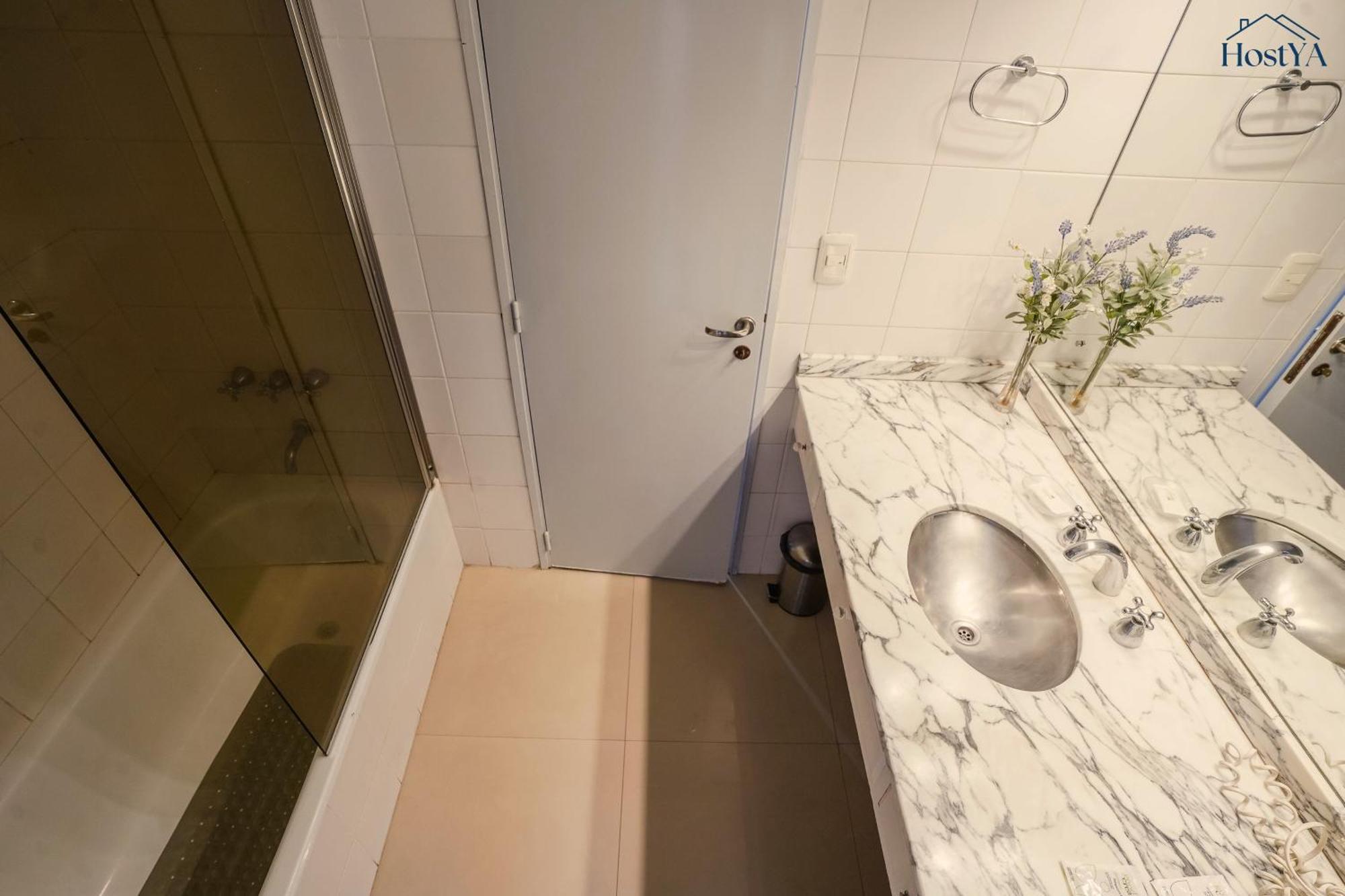 Espacioso Con Amenities En El Centro De Apartamento *