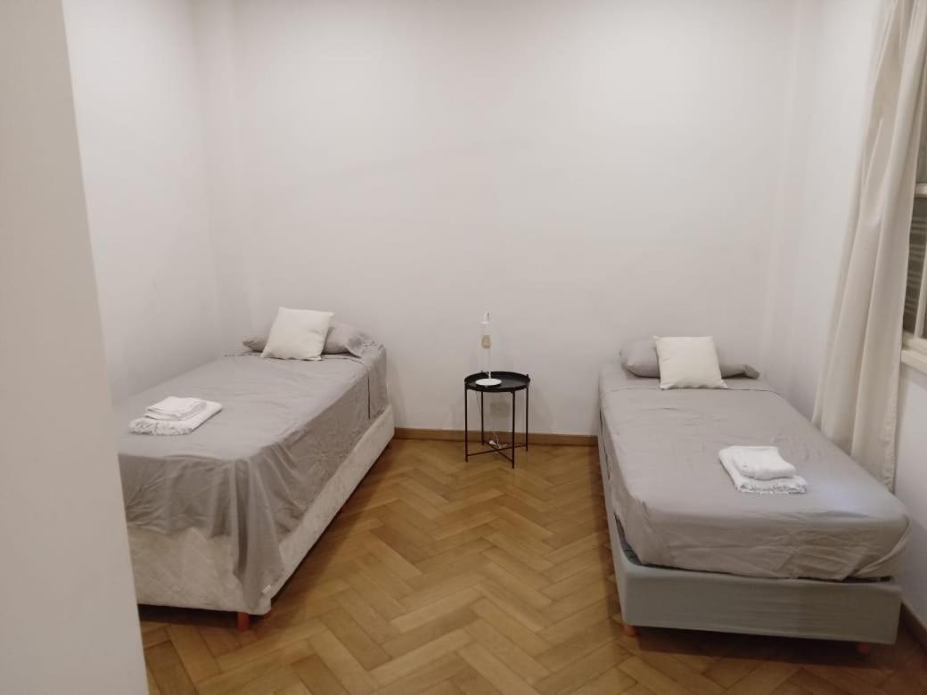 Apartamento Muy Comodo Y Amplio Semi Piso En Recoleta, De Mejores Zonas De *