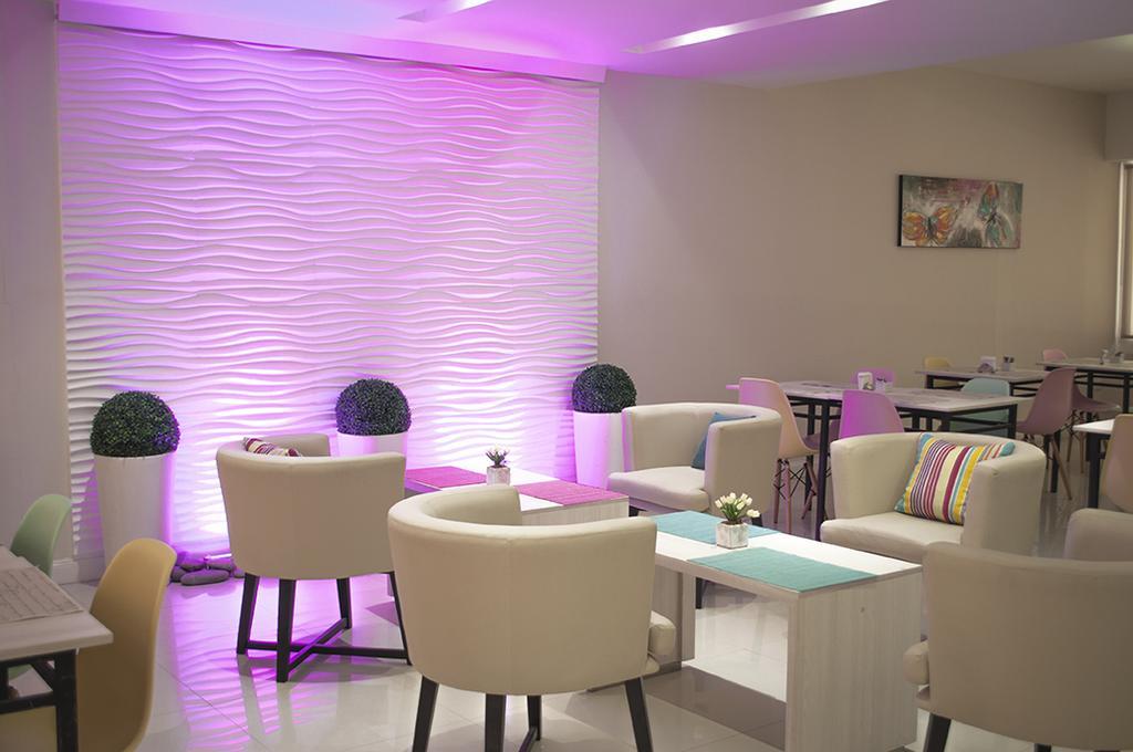 Columbia Palace 3*
