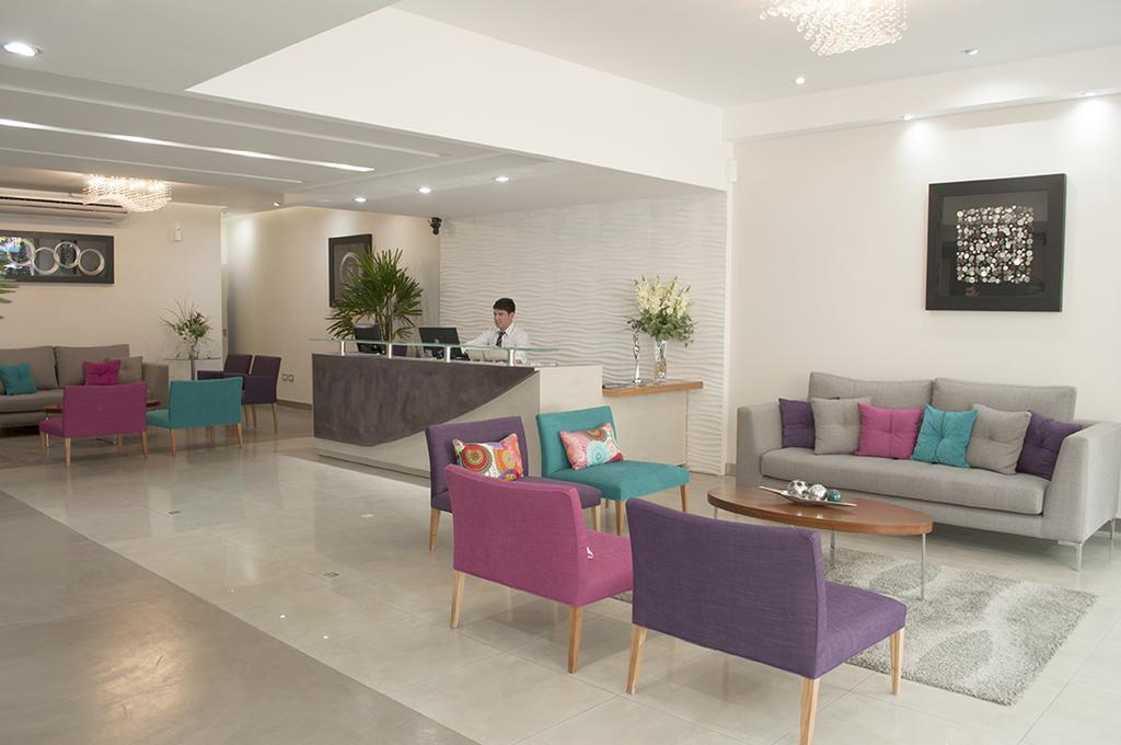 Columbia Palace 3*