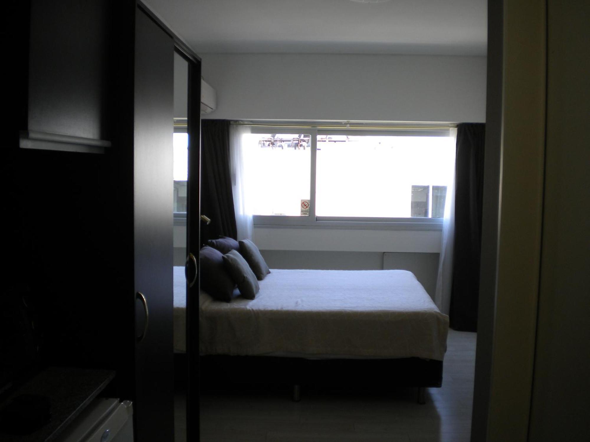 Departamento Frente Al Hospital Italiano Apartamento *