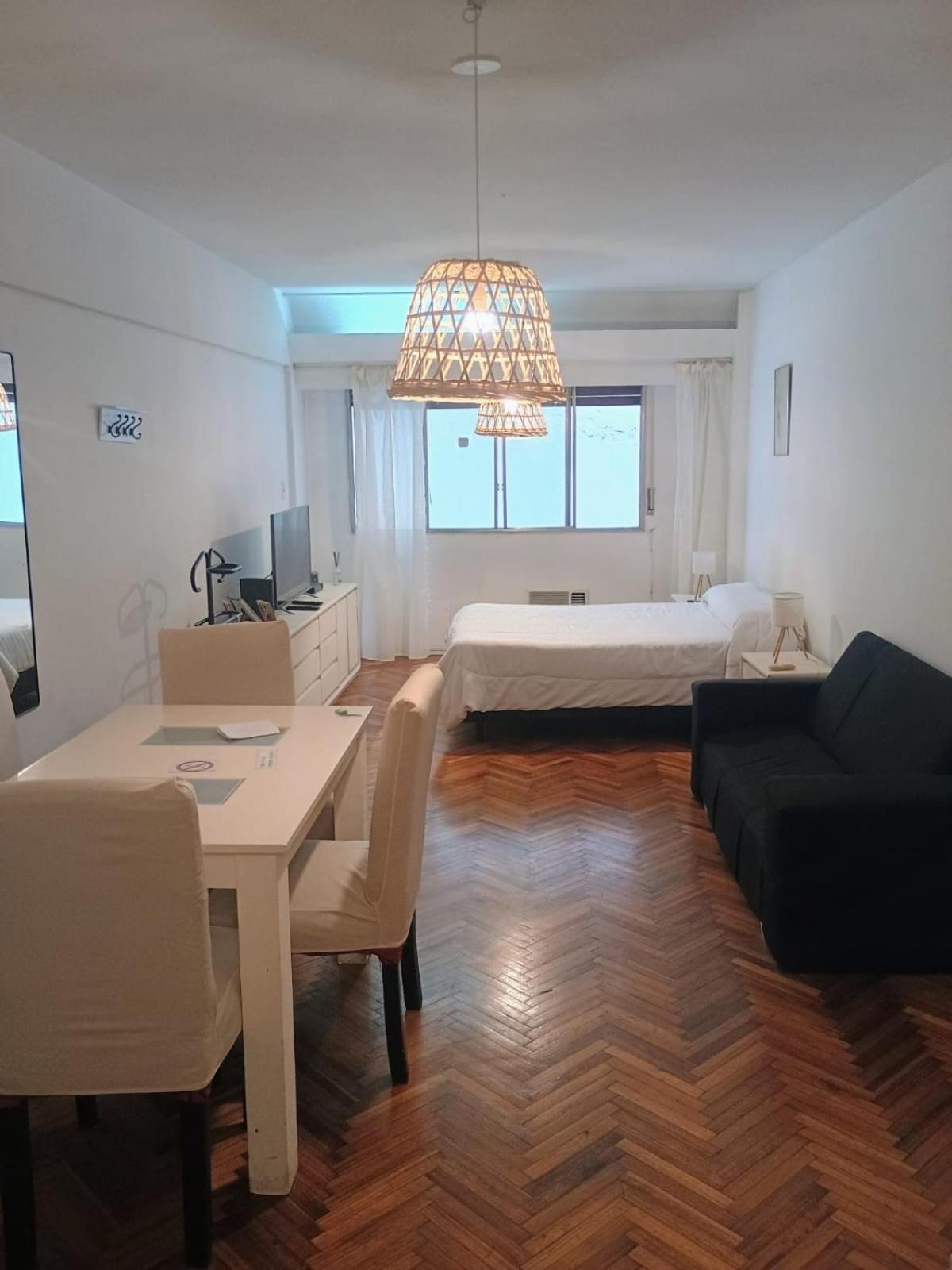 Apartamento Avenida Cordoba 875 2 D *