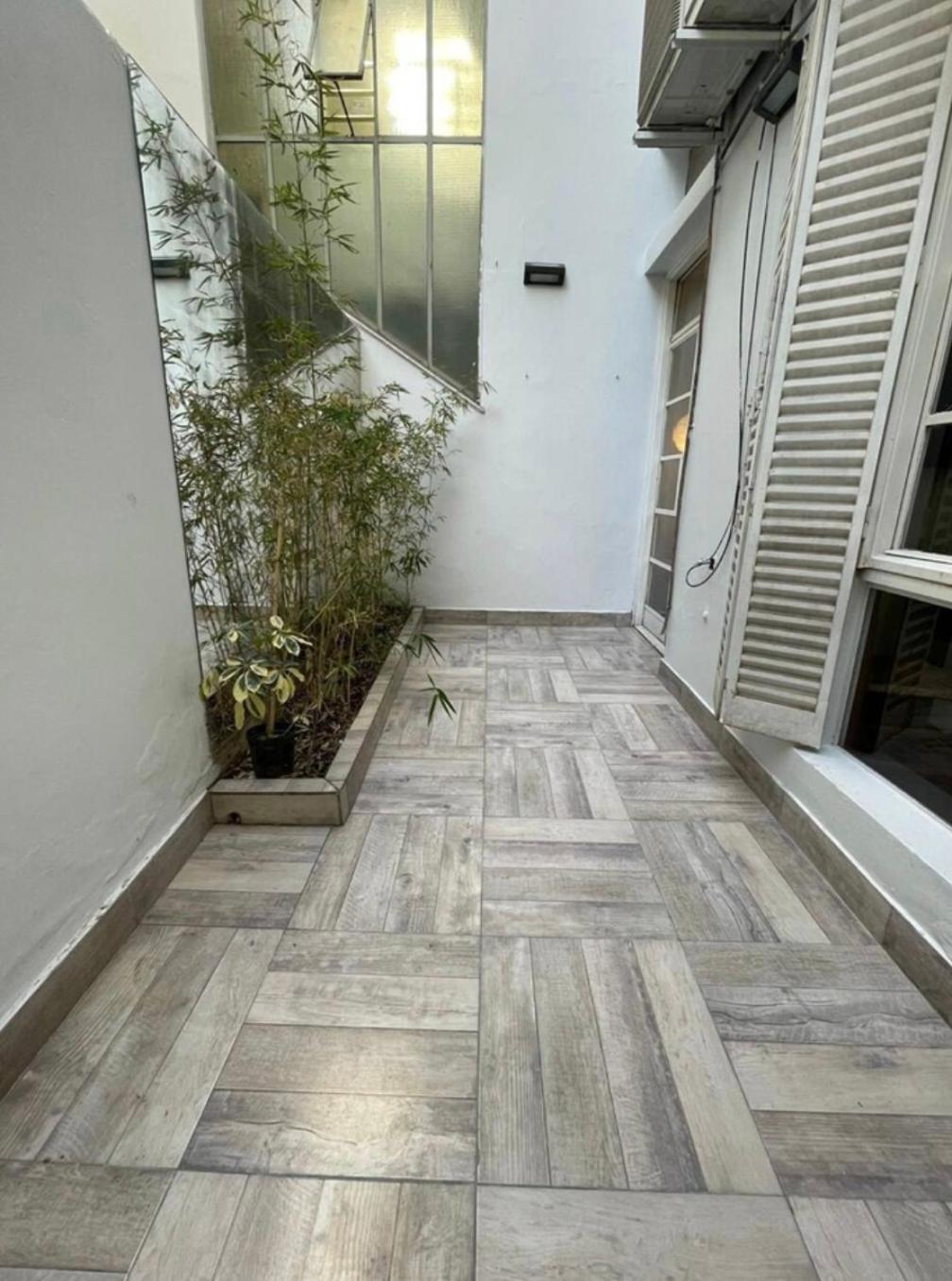 Depto En Recoleta Con Patio Privado Ciudad Autónoma de Buenos Aires