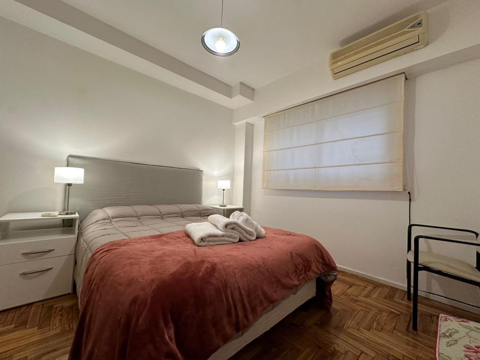 Amplio Departamento En Crespo Apartamento Buenos Aires
