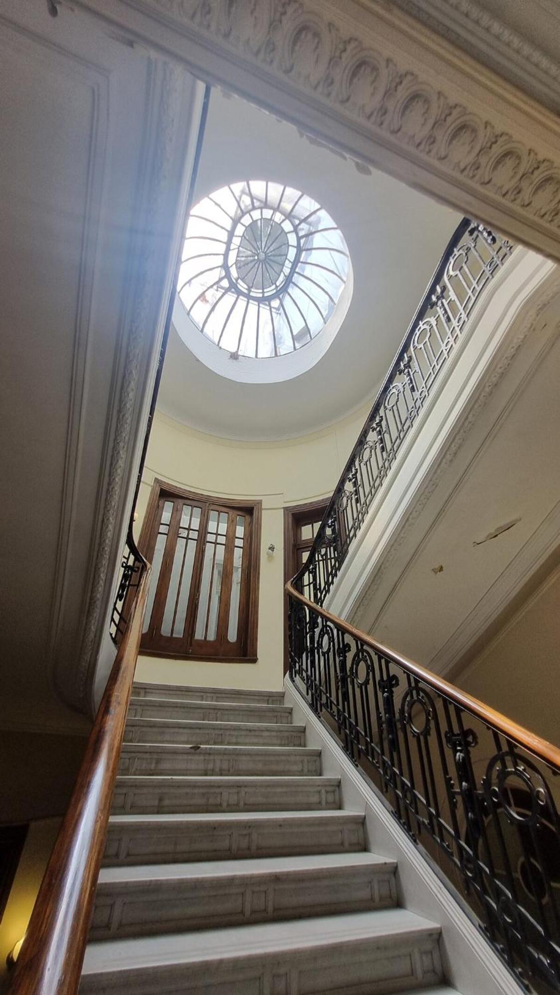 Monumento Historico En Palacio Vera - Estilo Art Nouveau - Plusprops Apartamento *