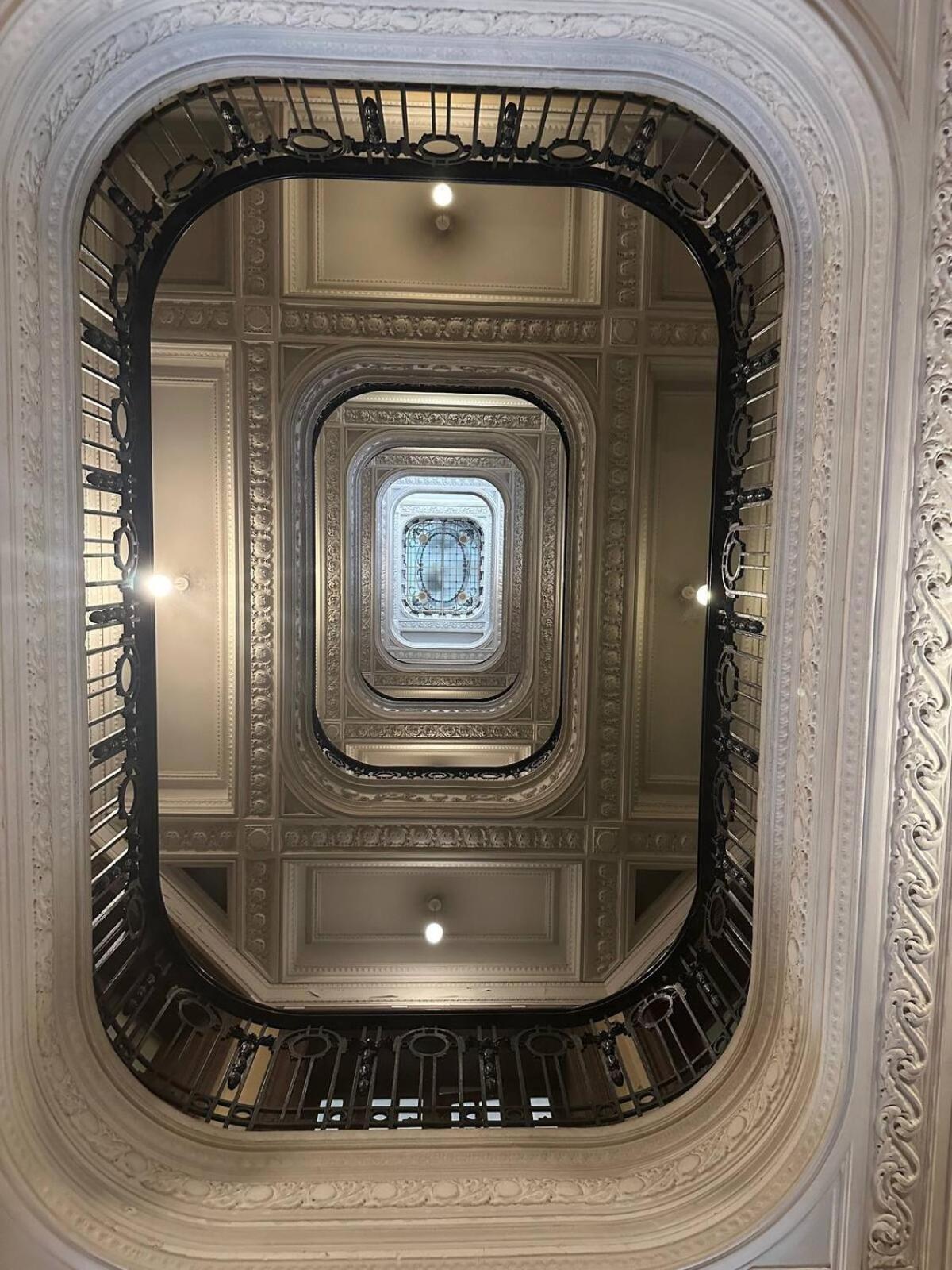 Monumento Historico En Palacio Vera - Estilo Art Nouveau - Plusprops Apartamento