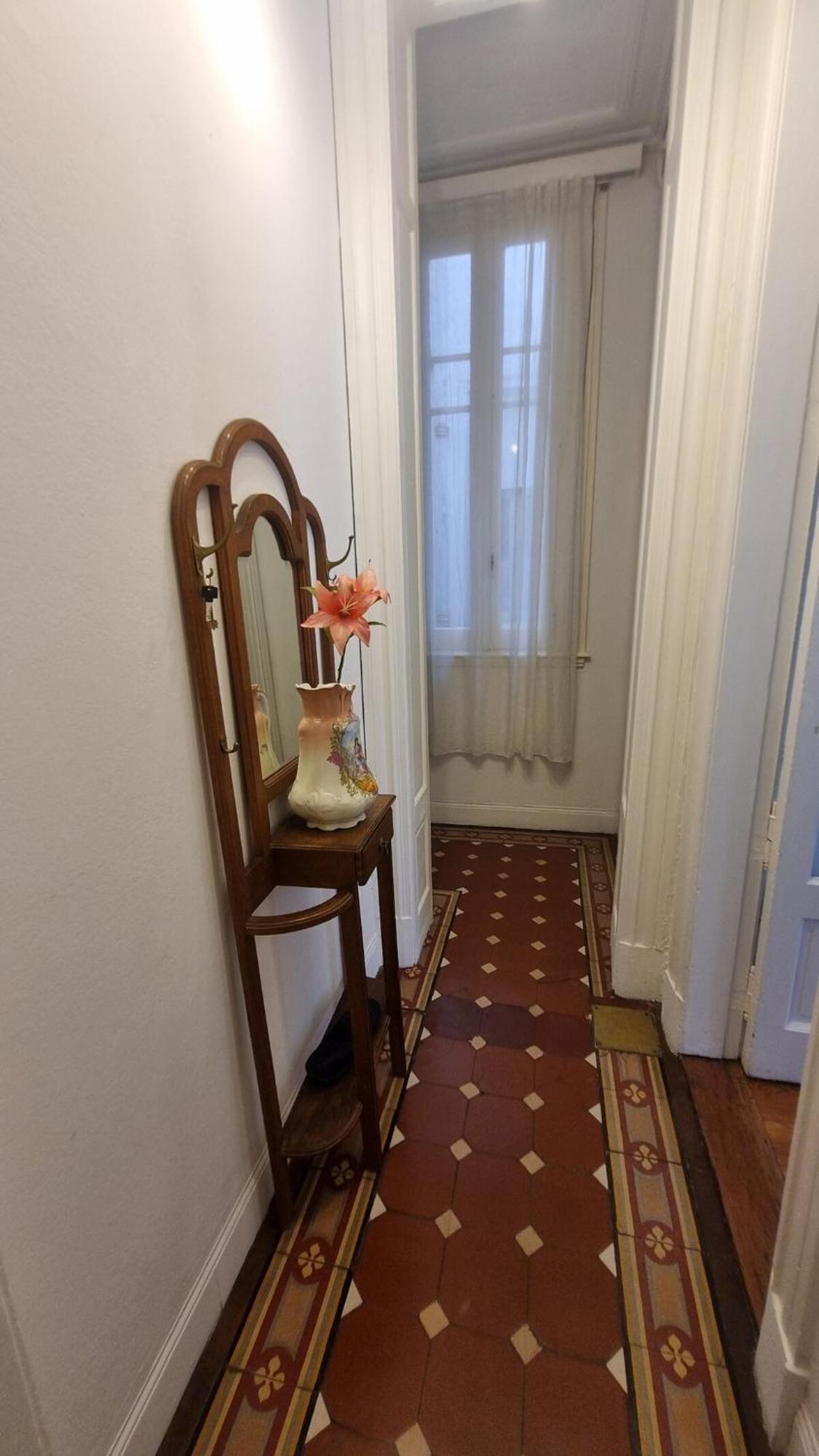 Apartamento Monumento Historico En Palacio Vera - Estilo Art Nouveau - Plusprops *