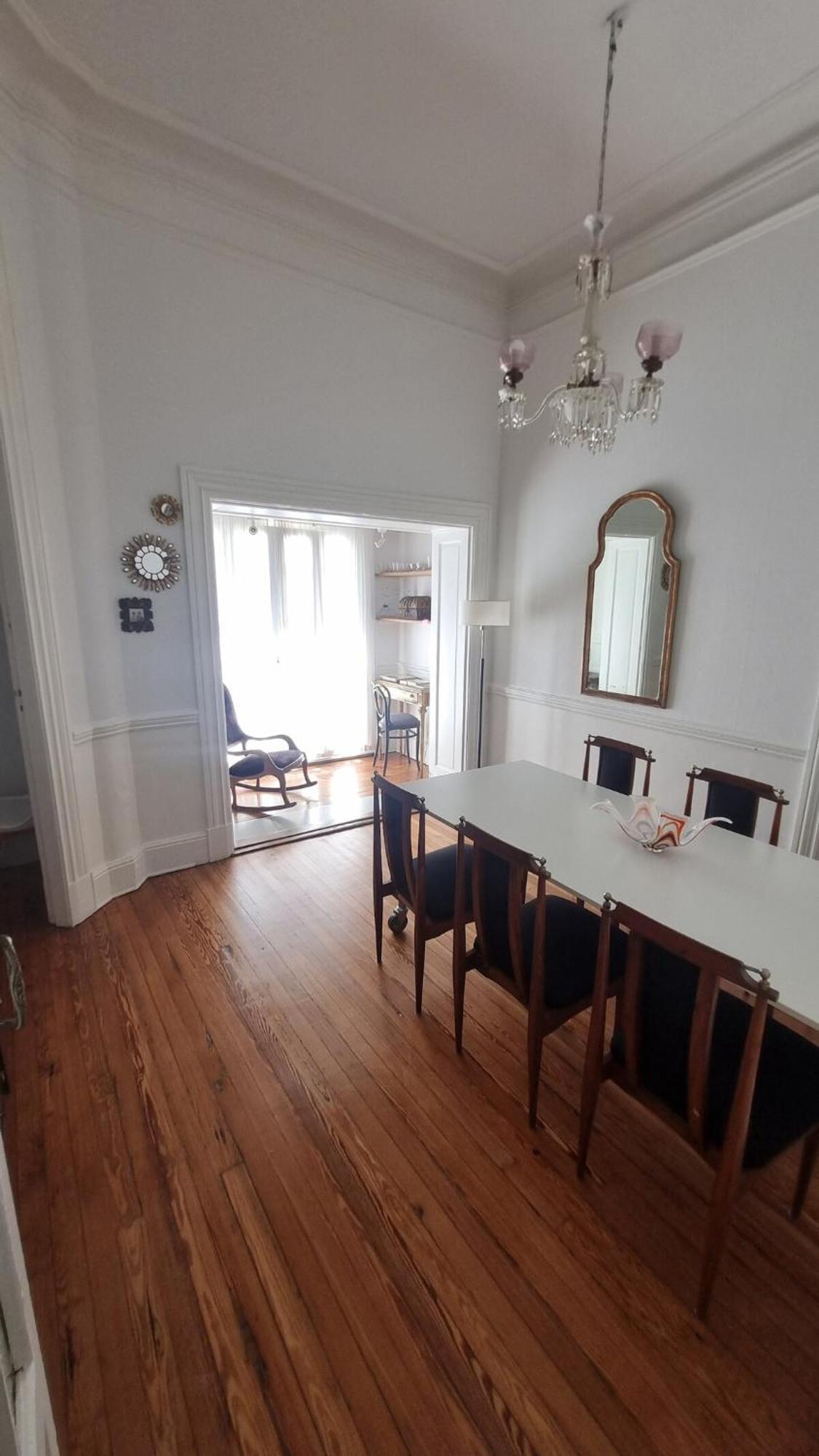 Apartamento Monumento Historico En Palacio Vera - Estilo Art Nouveau - Plusprops