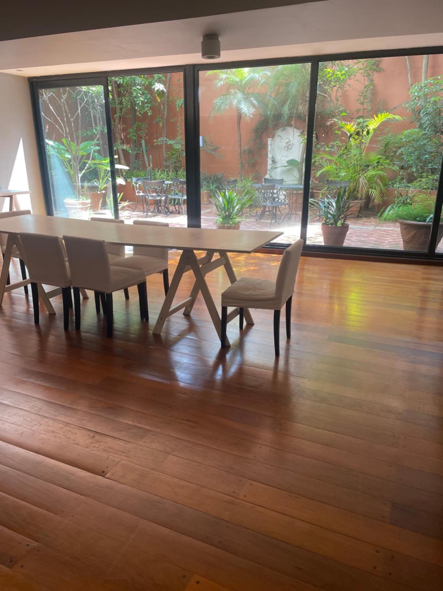 Un Bonito Lugar En El Centro De Apartamento