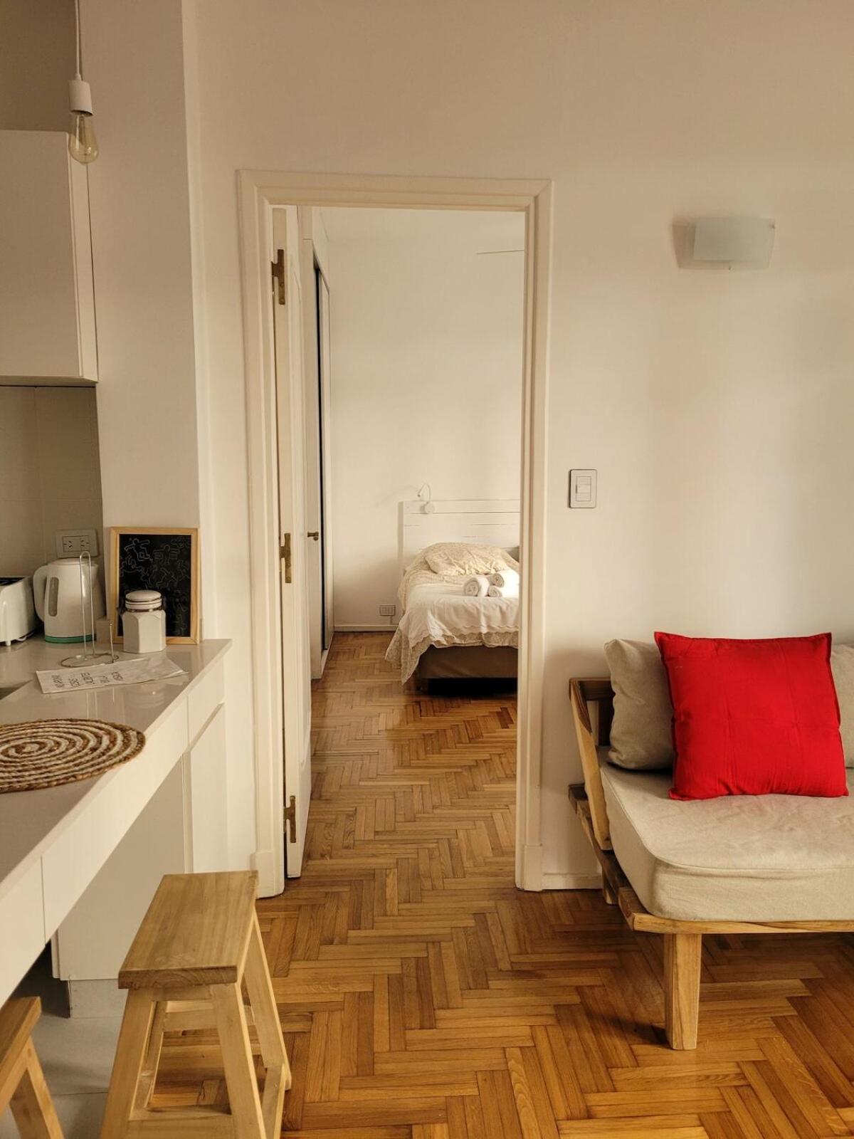 Apartamento Luminoso En Recoleta Cerca Del Cementerio *