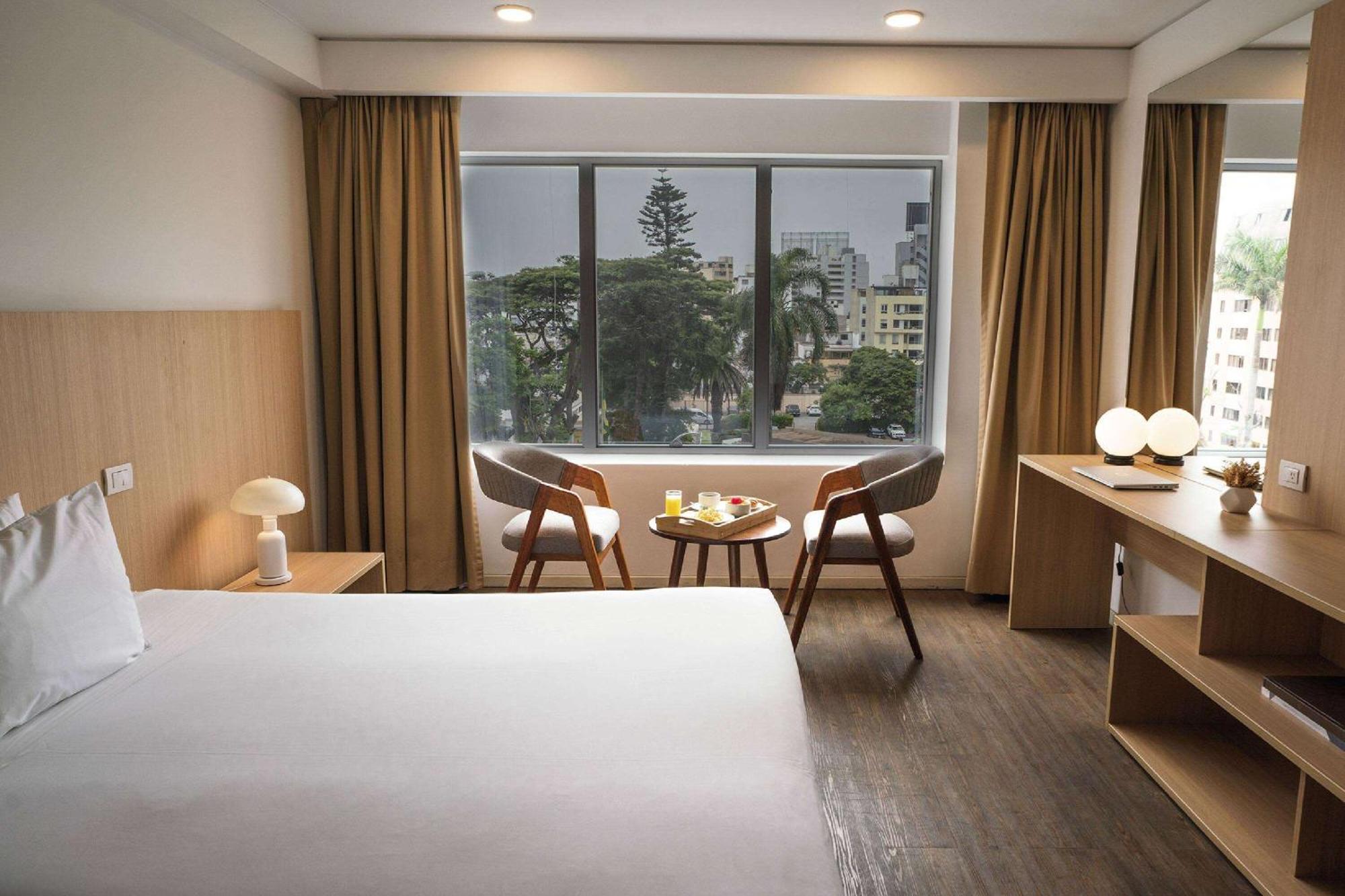 Dazzler By Wyndham Palermo Hotel