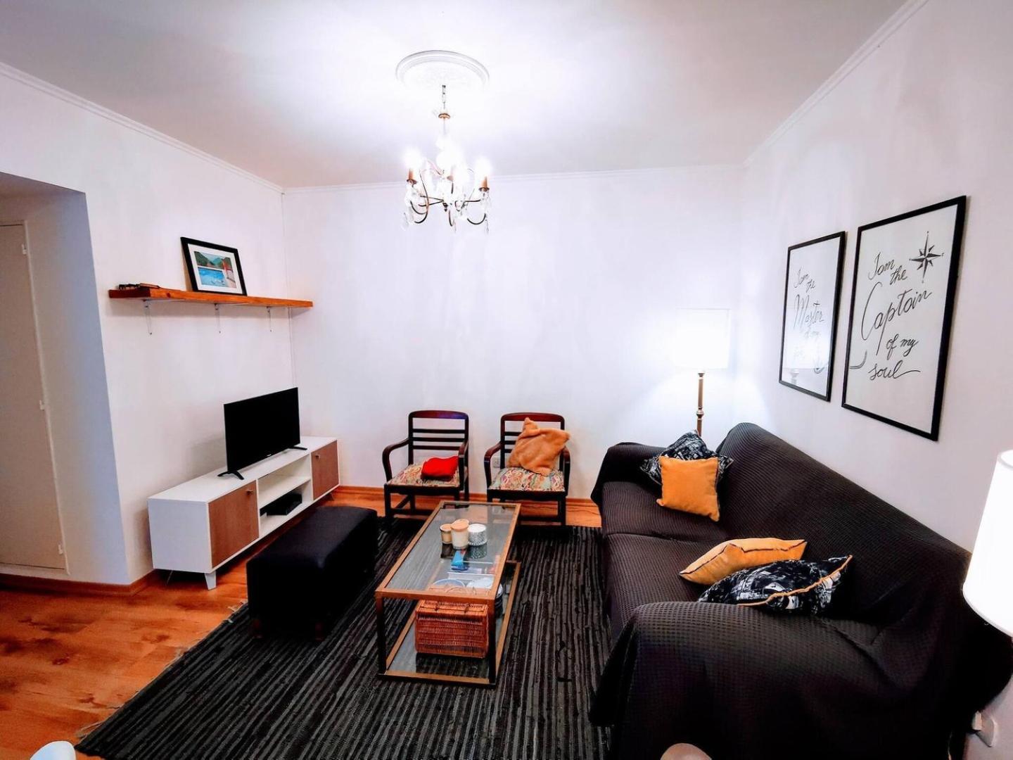 6 - In Palermo Hollywood, Paraguay St. * Ciudad Autónoma de Buenos Aires