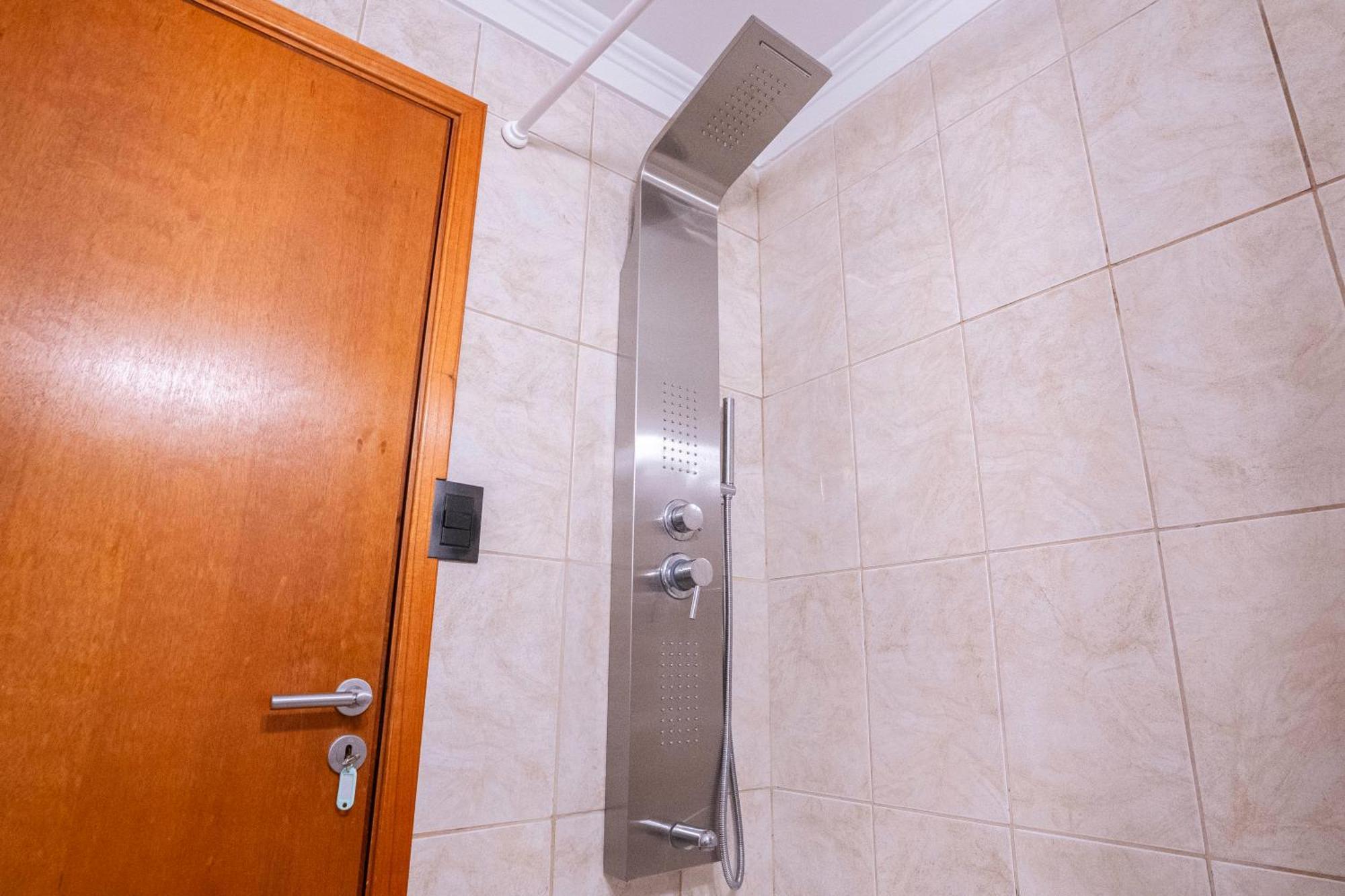 Exclusivo Y Moderno Ideal Parejas