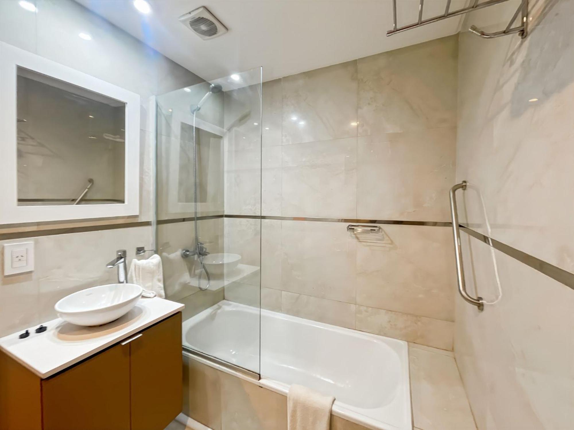 Apartamento San Telmo - Paseo De La Cisterna Building *