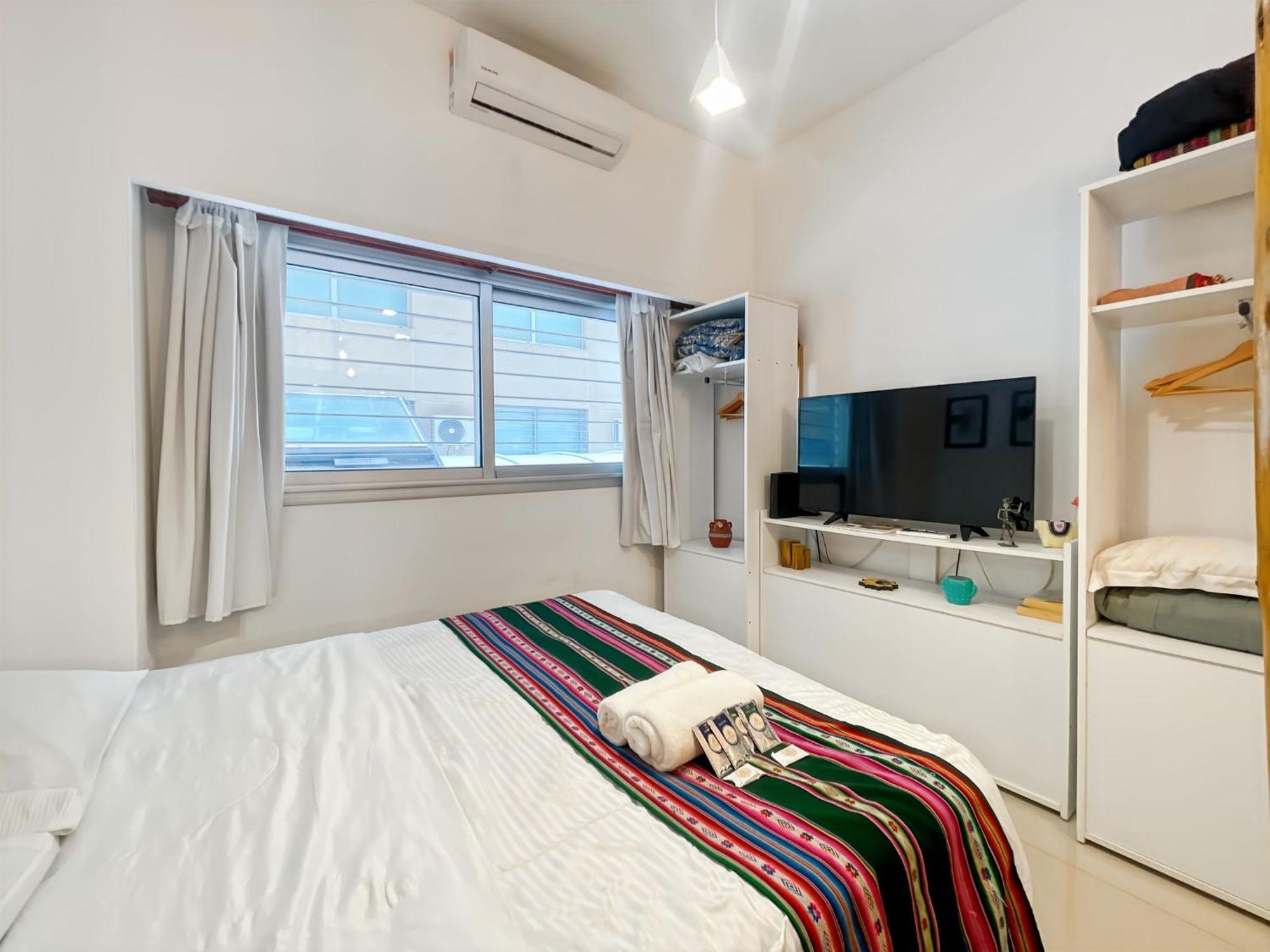 Apartamento San Telmo - Paseo De La Cisterna Building