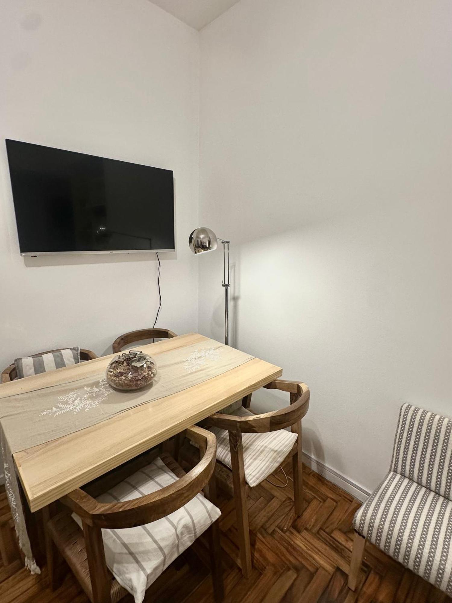 Apartamento Arenales Y Talcahuano *