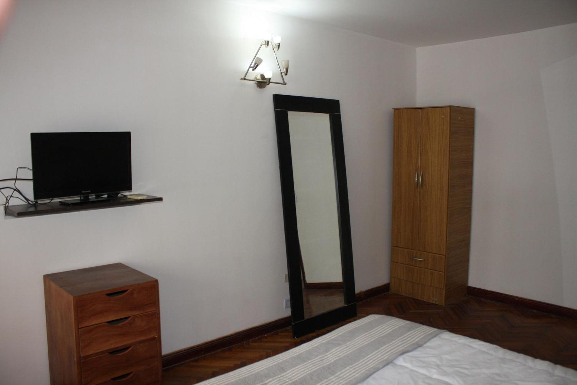 Avenida Cordoba 875 1 A