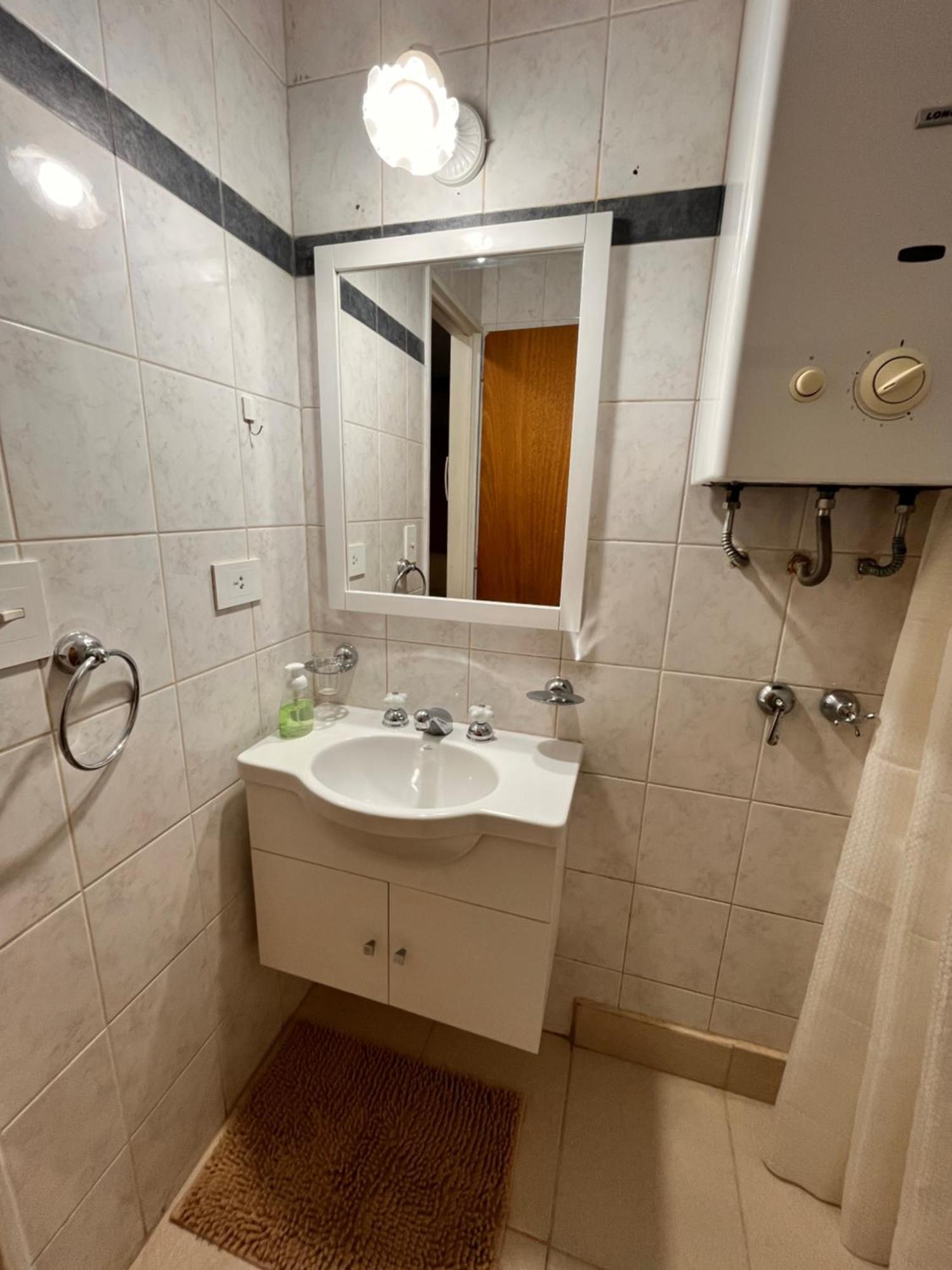 Apartamento Calido Y Amplio En Recoleta A 100mts Av Cordoba Y Callao Ciudad Autónoma de Buenos Aires