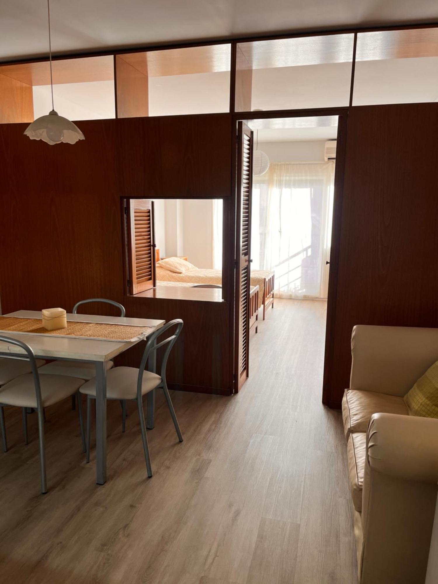 Apartamento Calido Y Amplio En Recoleta A 100mts Av Cordoba Y Callao