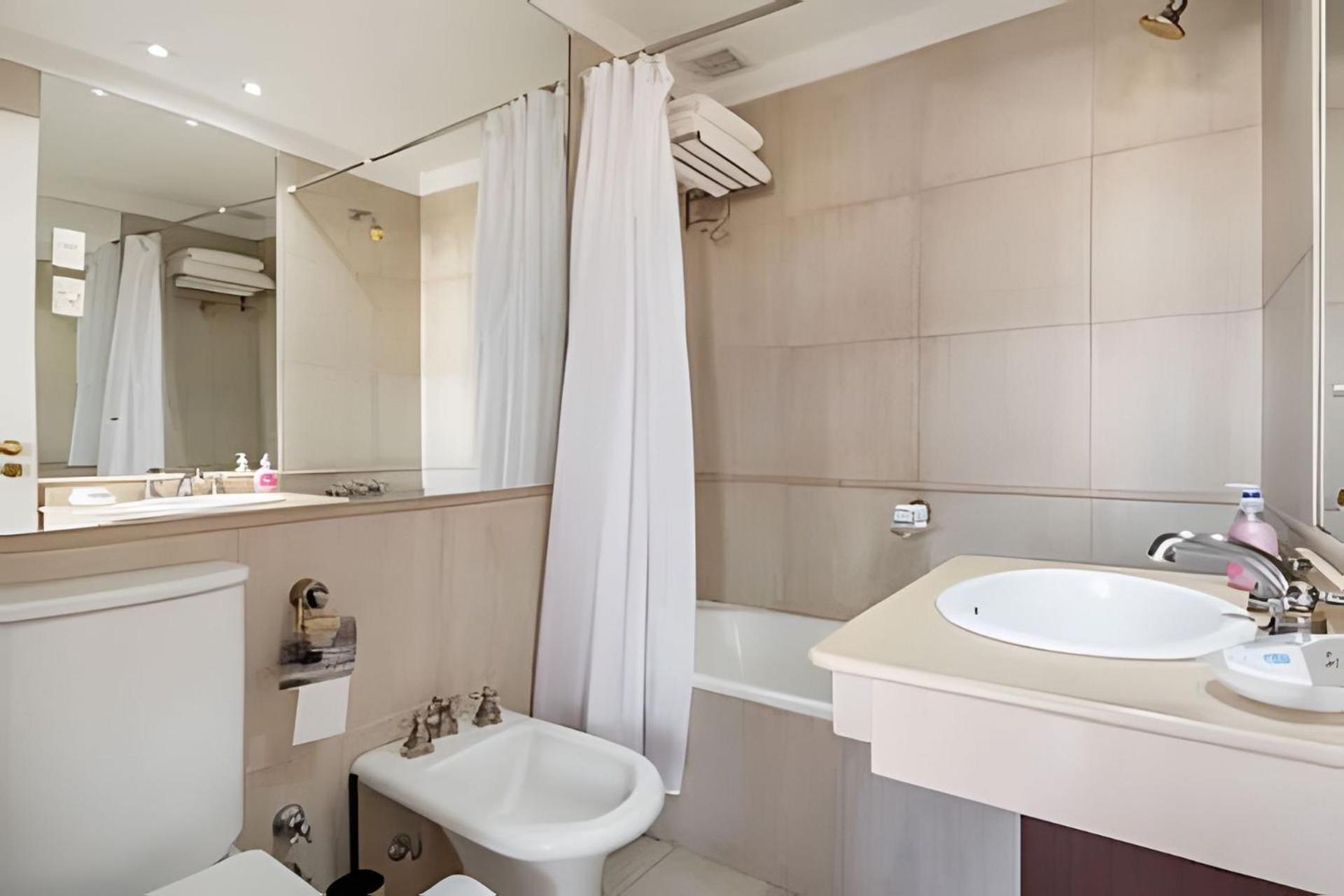 Apartamento Arenales: Modernos Con Piscina Y Seguridad 24hs. En Recoleta Ciudad Autónoma de Buenos Aires