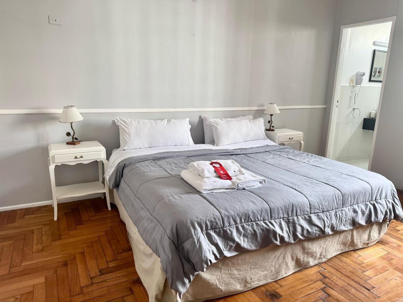Lyon 3*