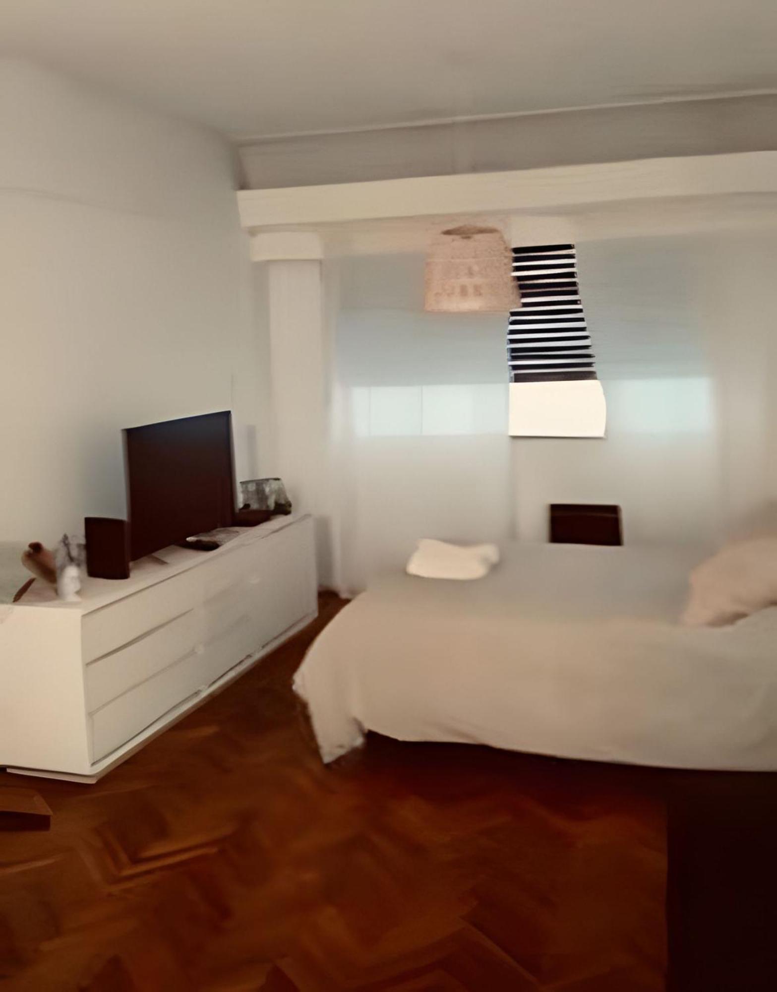 Avenida Cordoba 875 2 D Apartamento