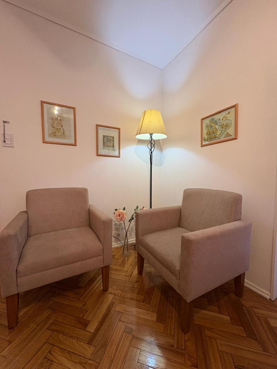 Cerca De La Rural Apartamento