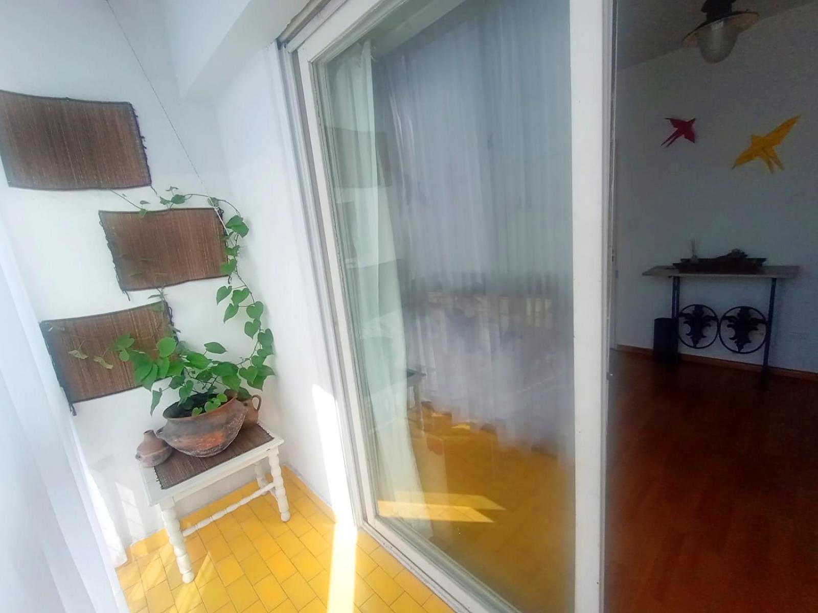Abasto, 2 Ambientes, Departamento Completo Y Practico Apartamento